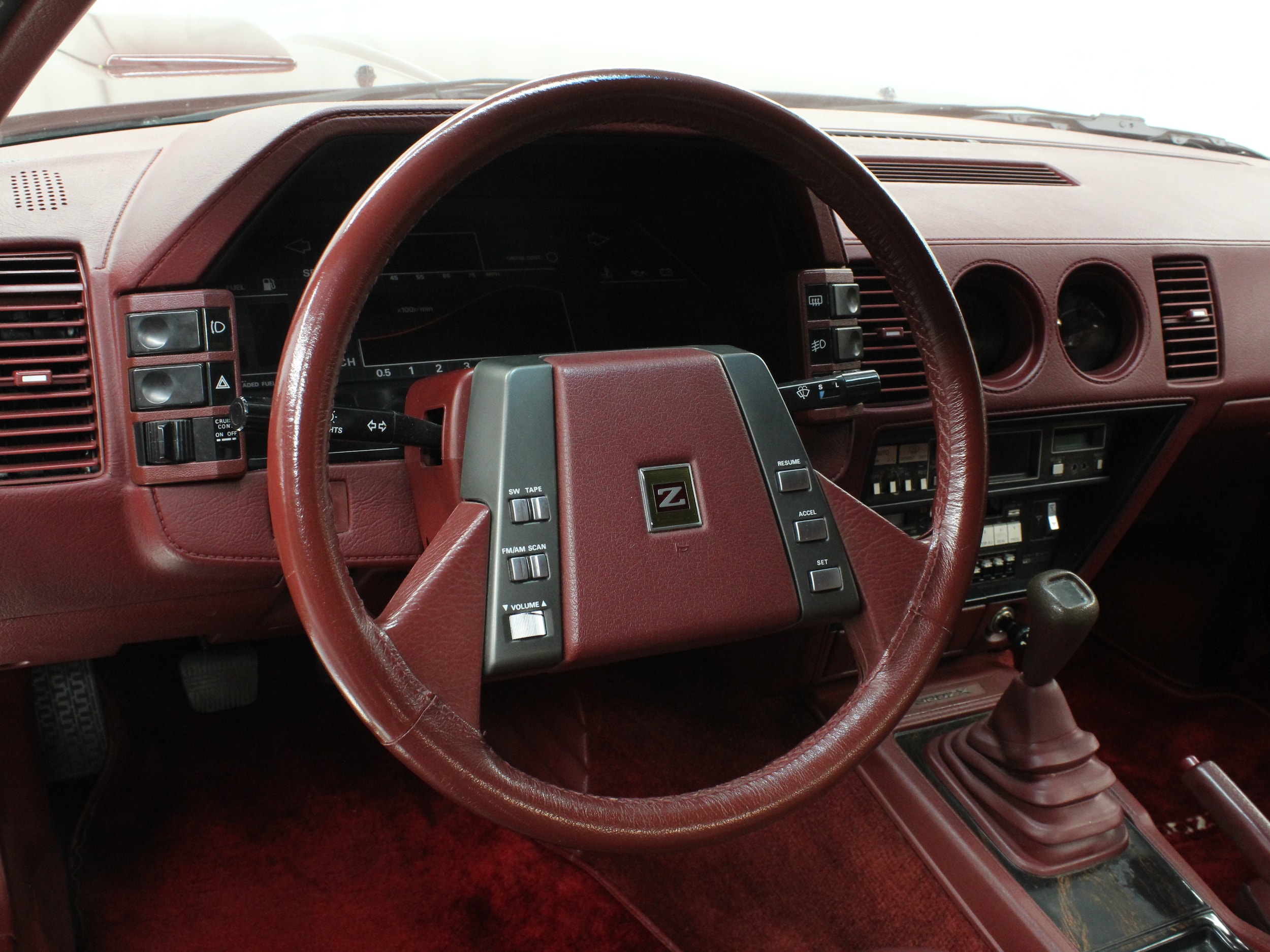1985 Nissan 300ZX 10