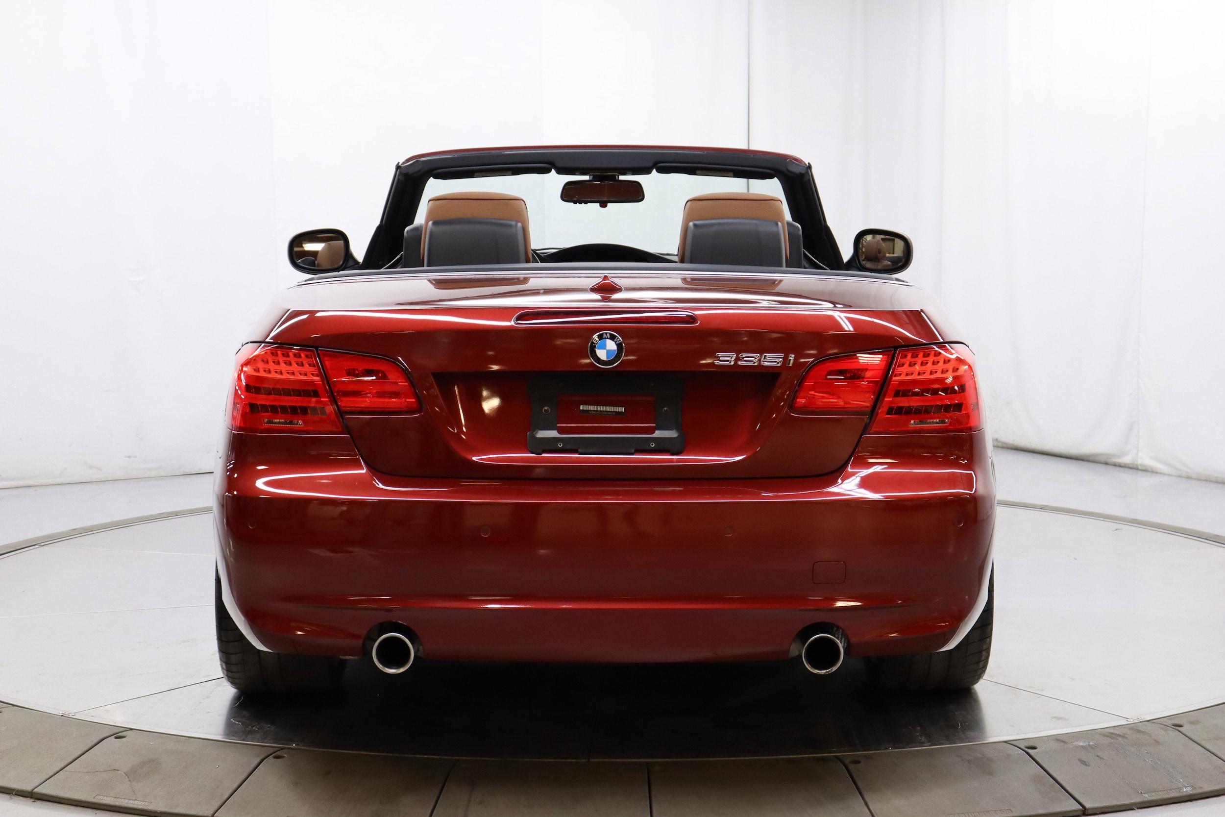 2011 BMW 3 Series 15
