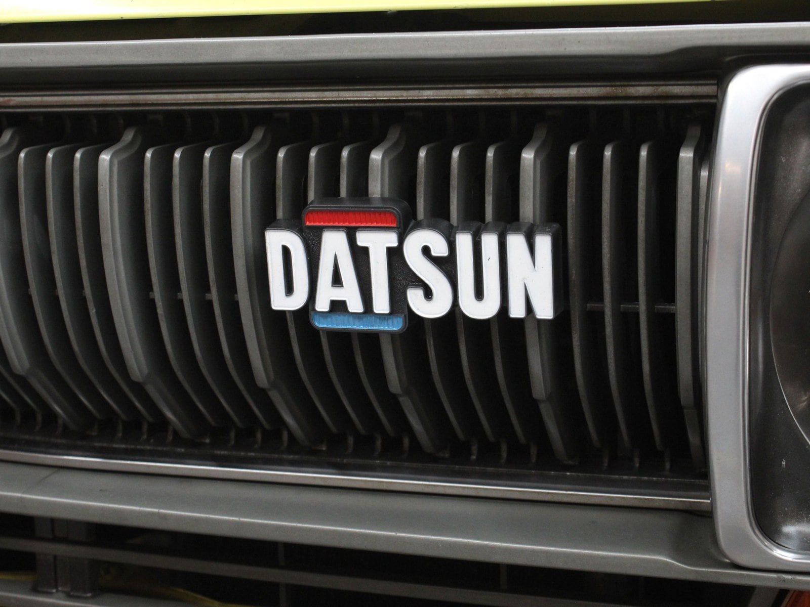1974 Datsun 710 100