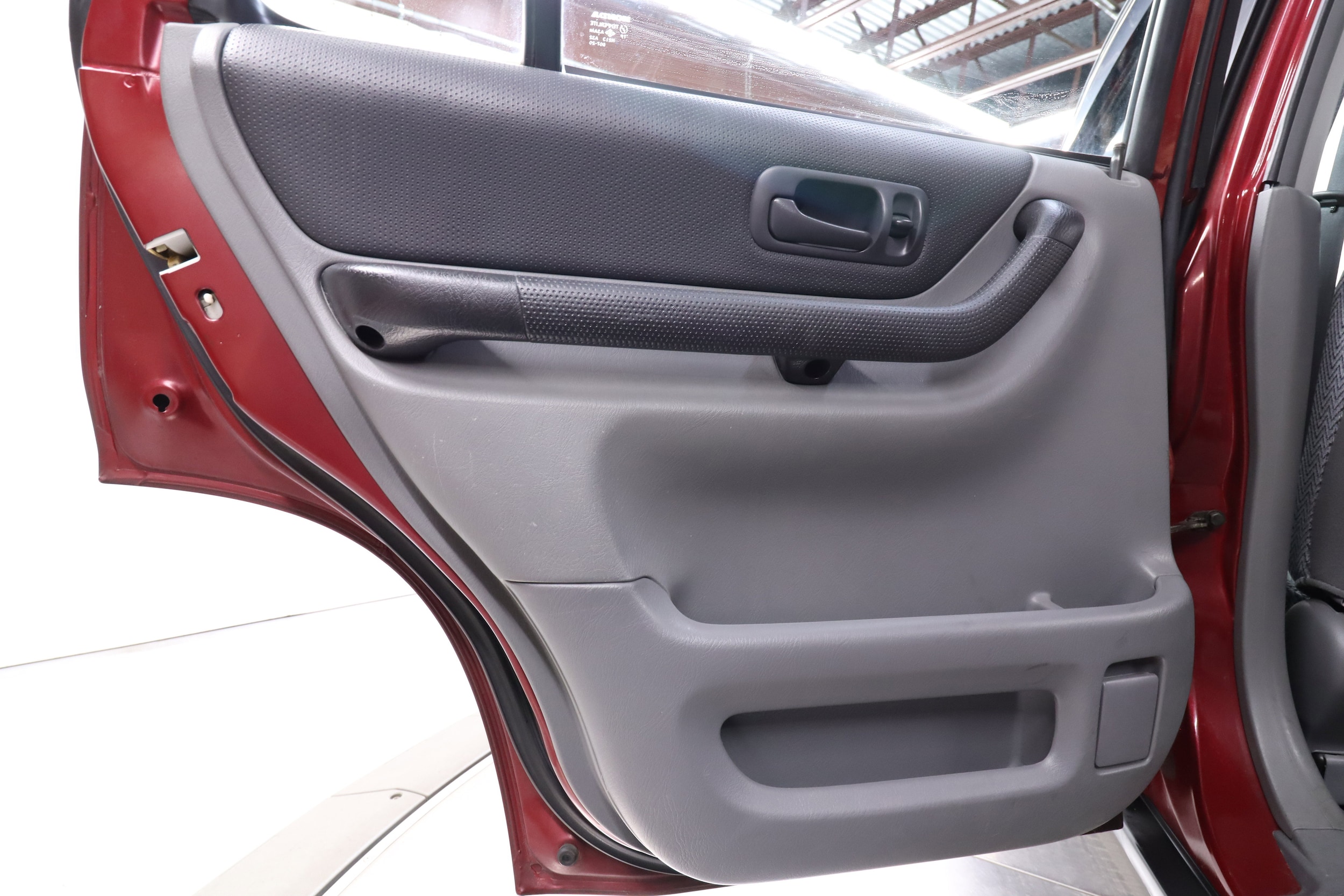 1996 Honda CR-V JDM car for sale — photo 21 of 25