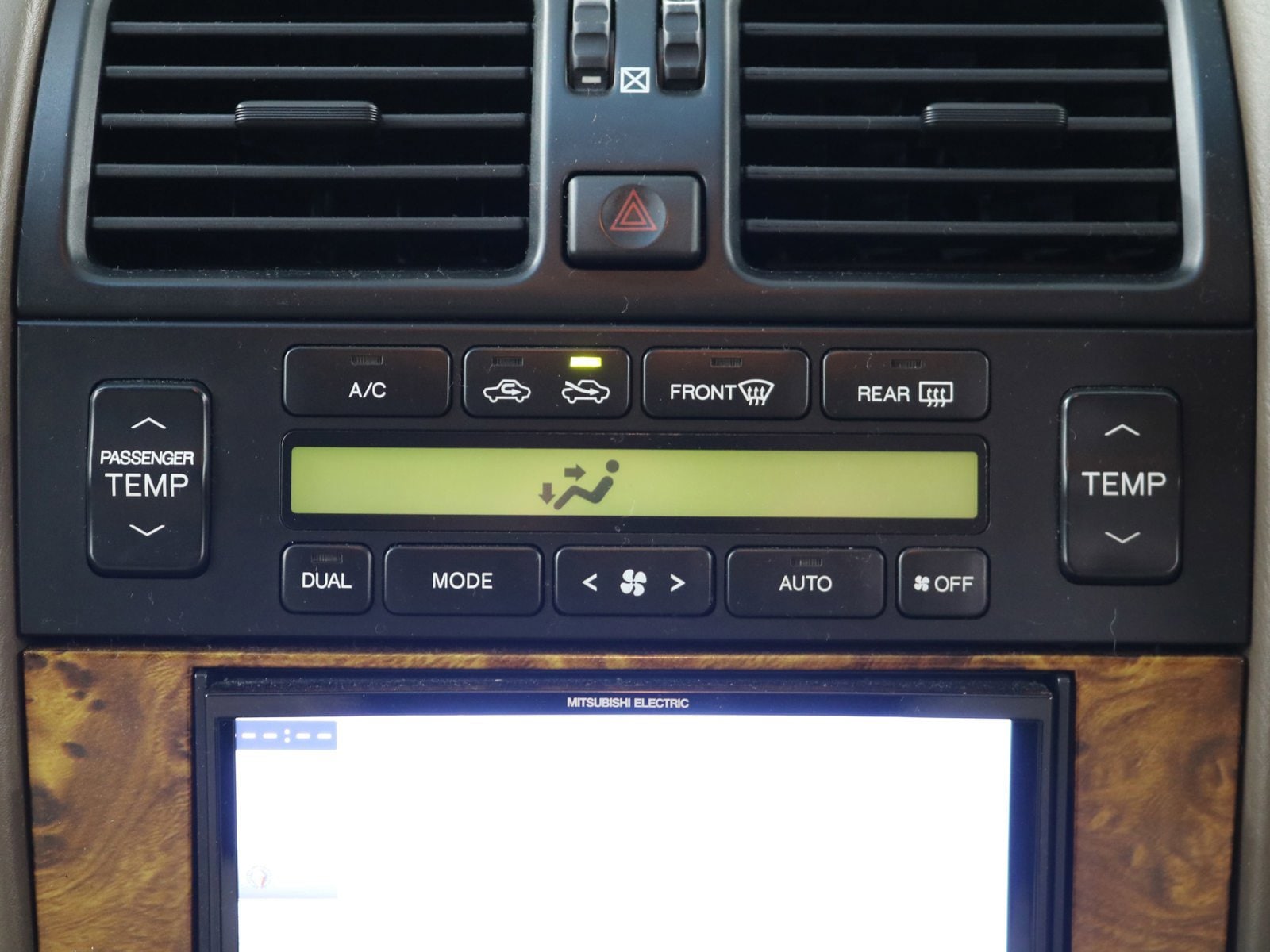 1997 Toyota Celsior 13