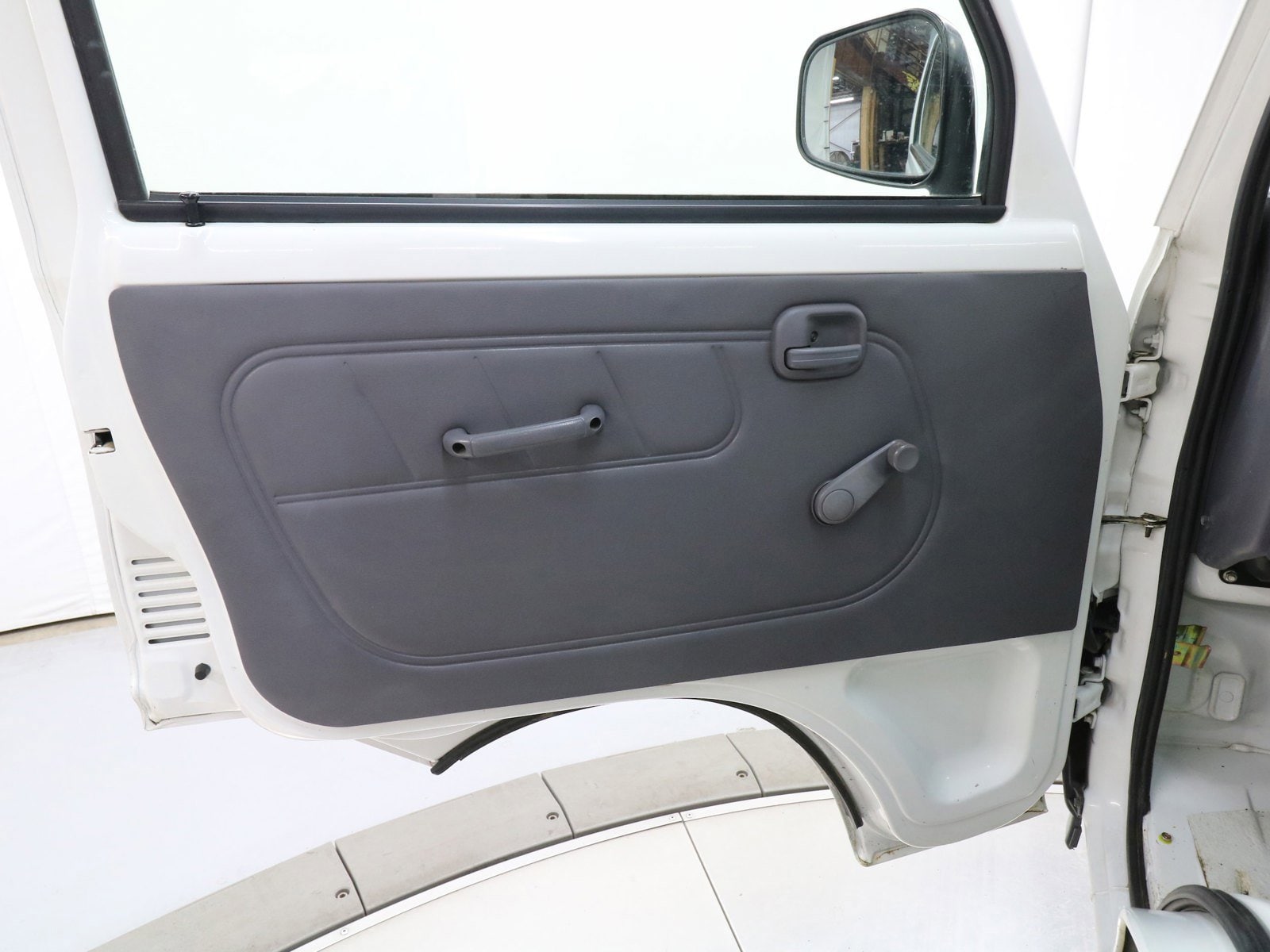 1997 Mitsubishi Minicab 17