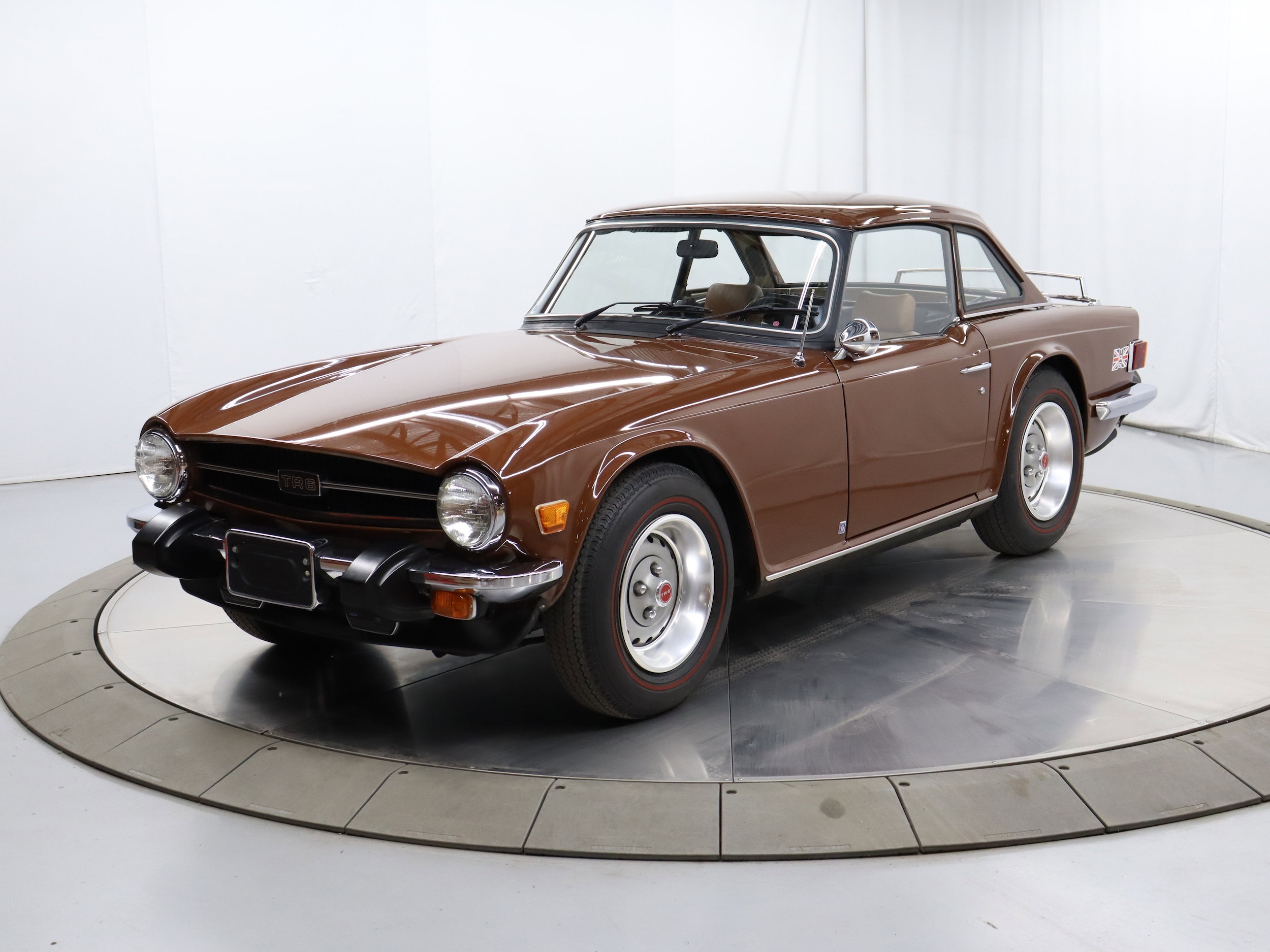 1976 Triumph TR6 5