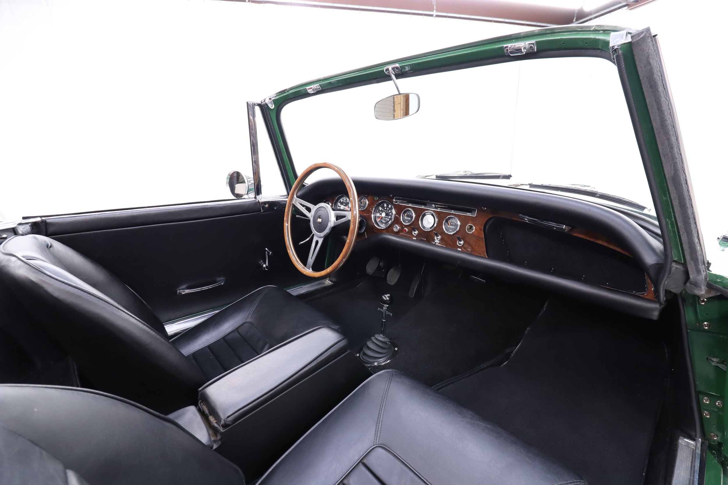 1964 Sunbeam Tiger 48
