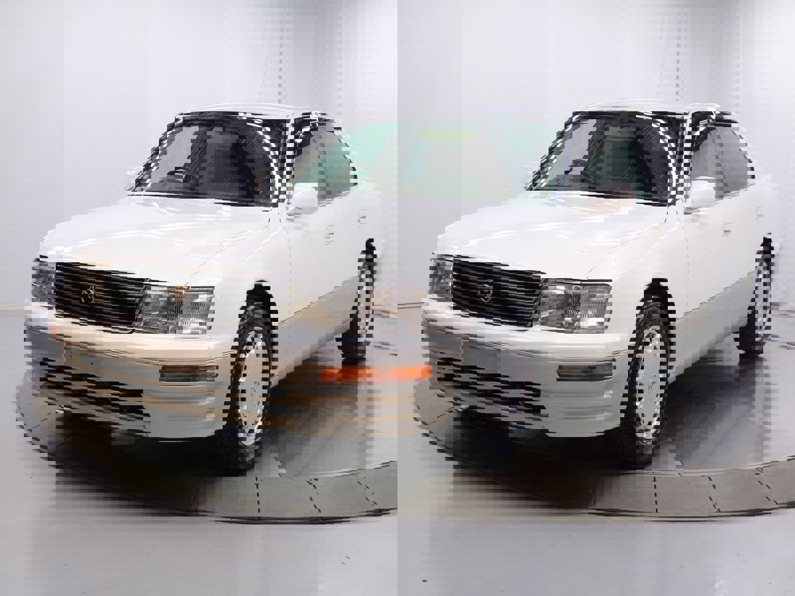 1997 Toyota Celsior 2
