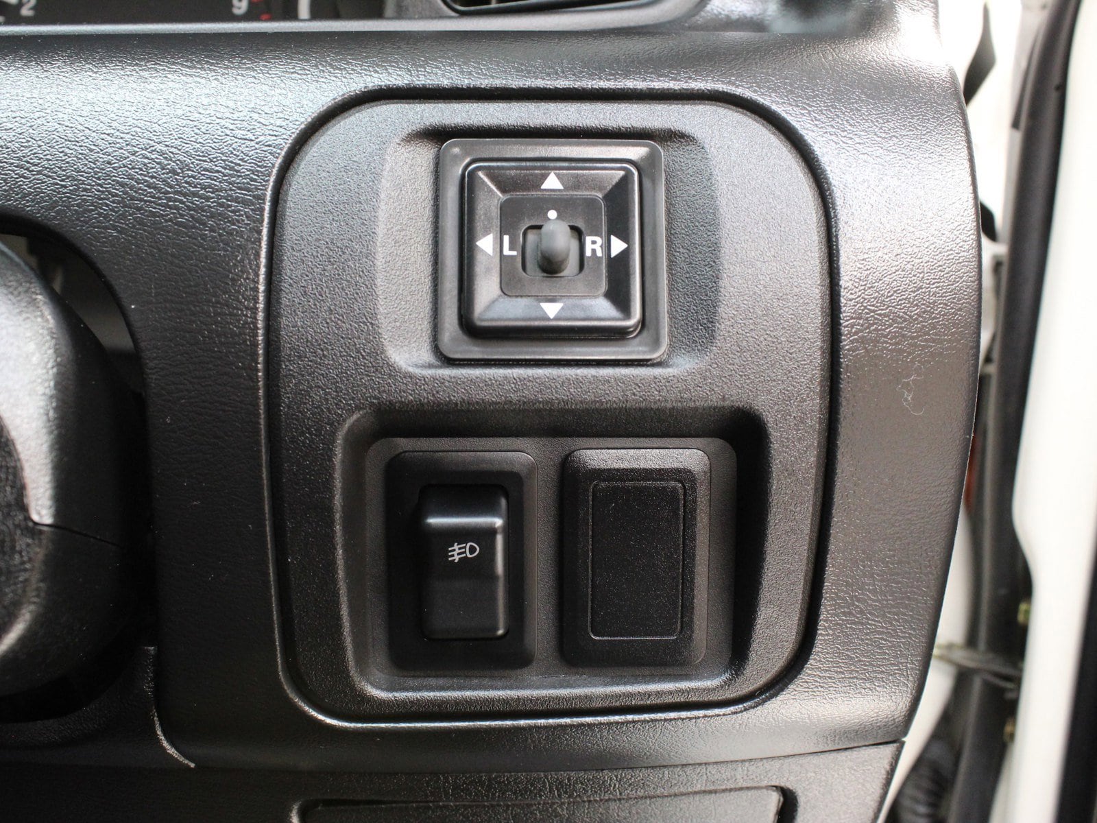 1995 Mitsubishi Minica 42