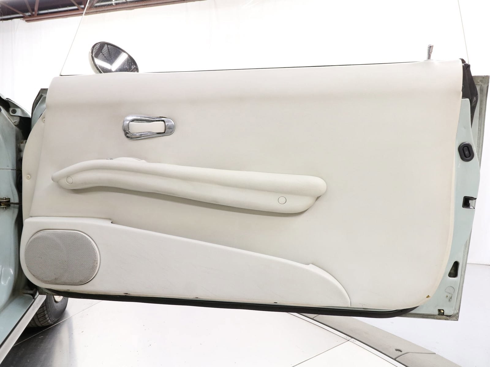 1991 Nissan Figaro 24