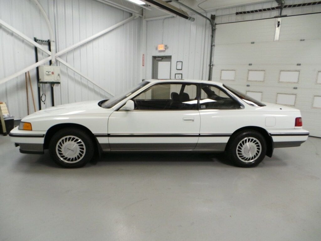 1990 Acura Legend 4