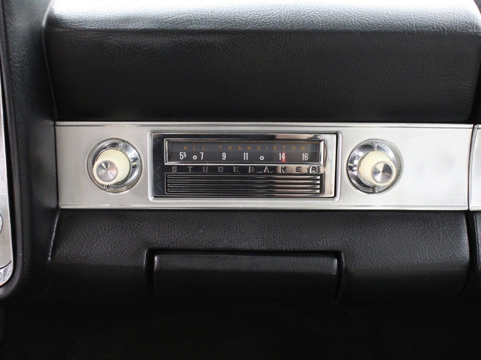 1963 Studebaker Lark 28