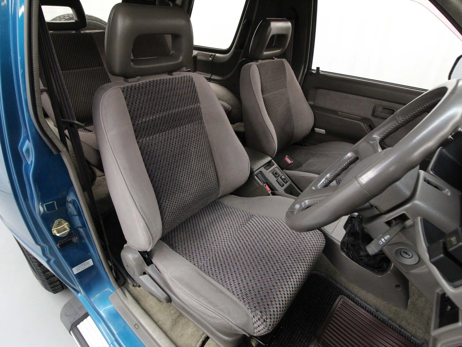 1995 Isuzu Mu 21