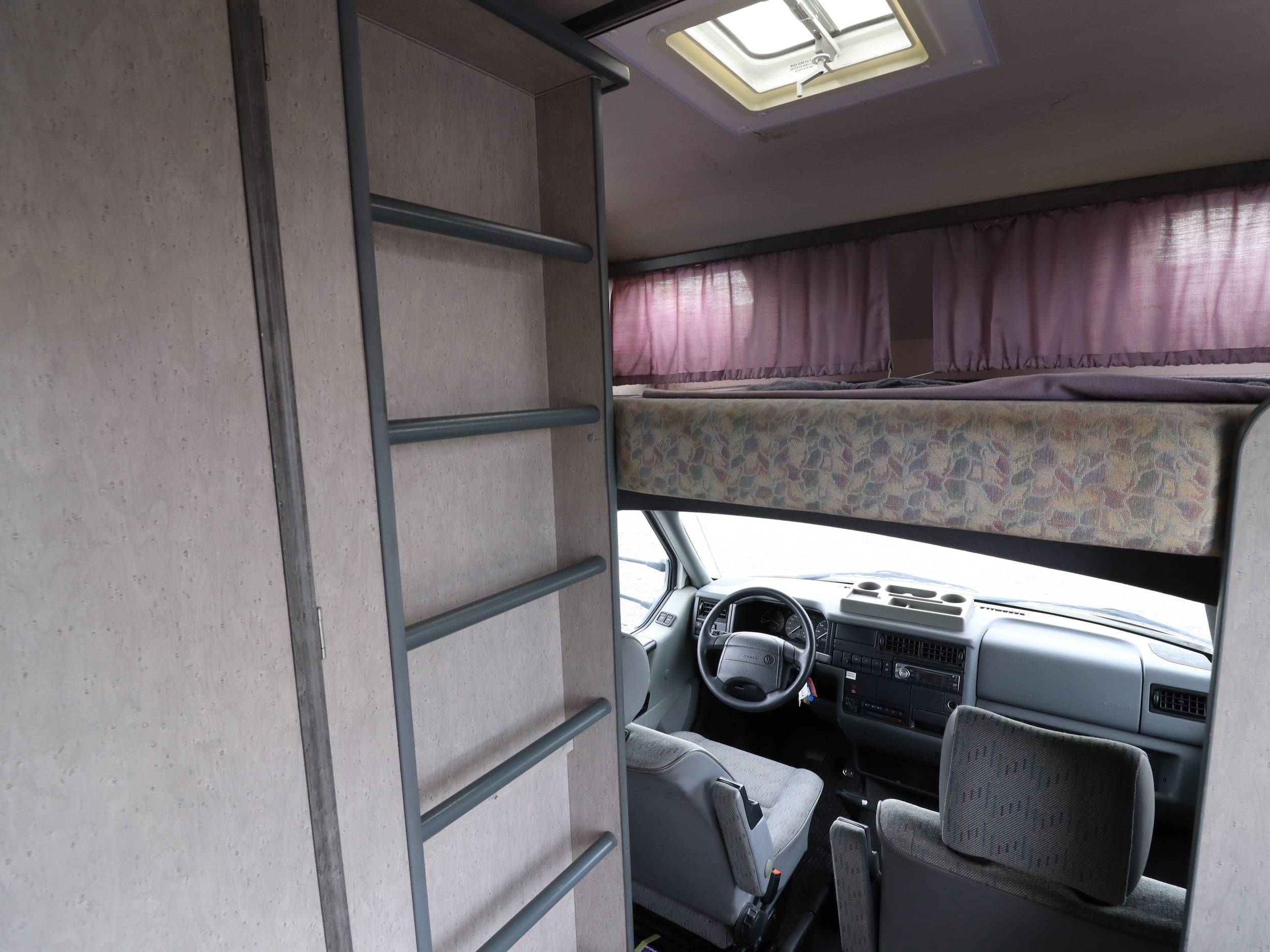 1995 Volkswagen Eurovan 36