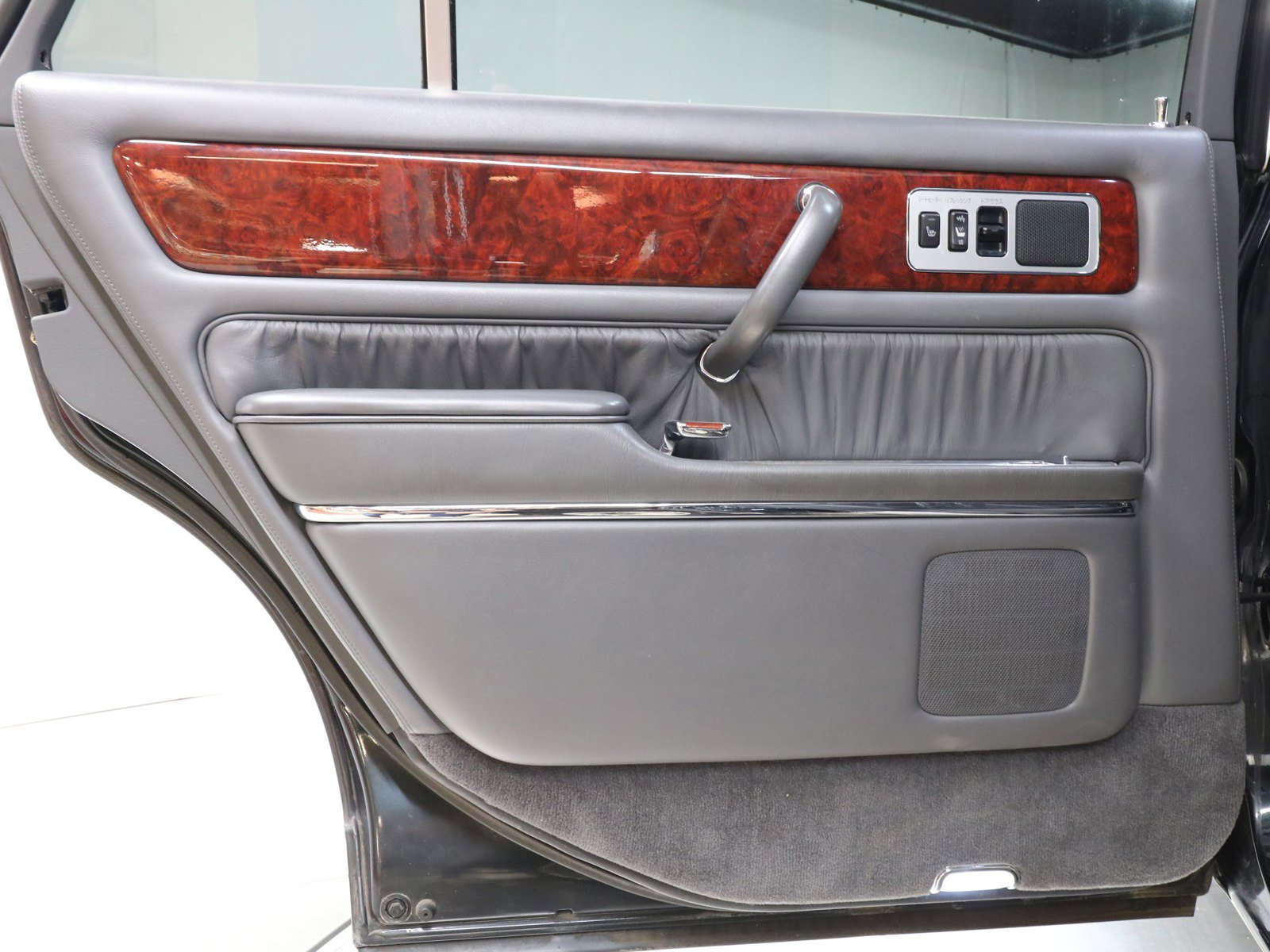 1997 Toyota Century 25