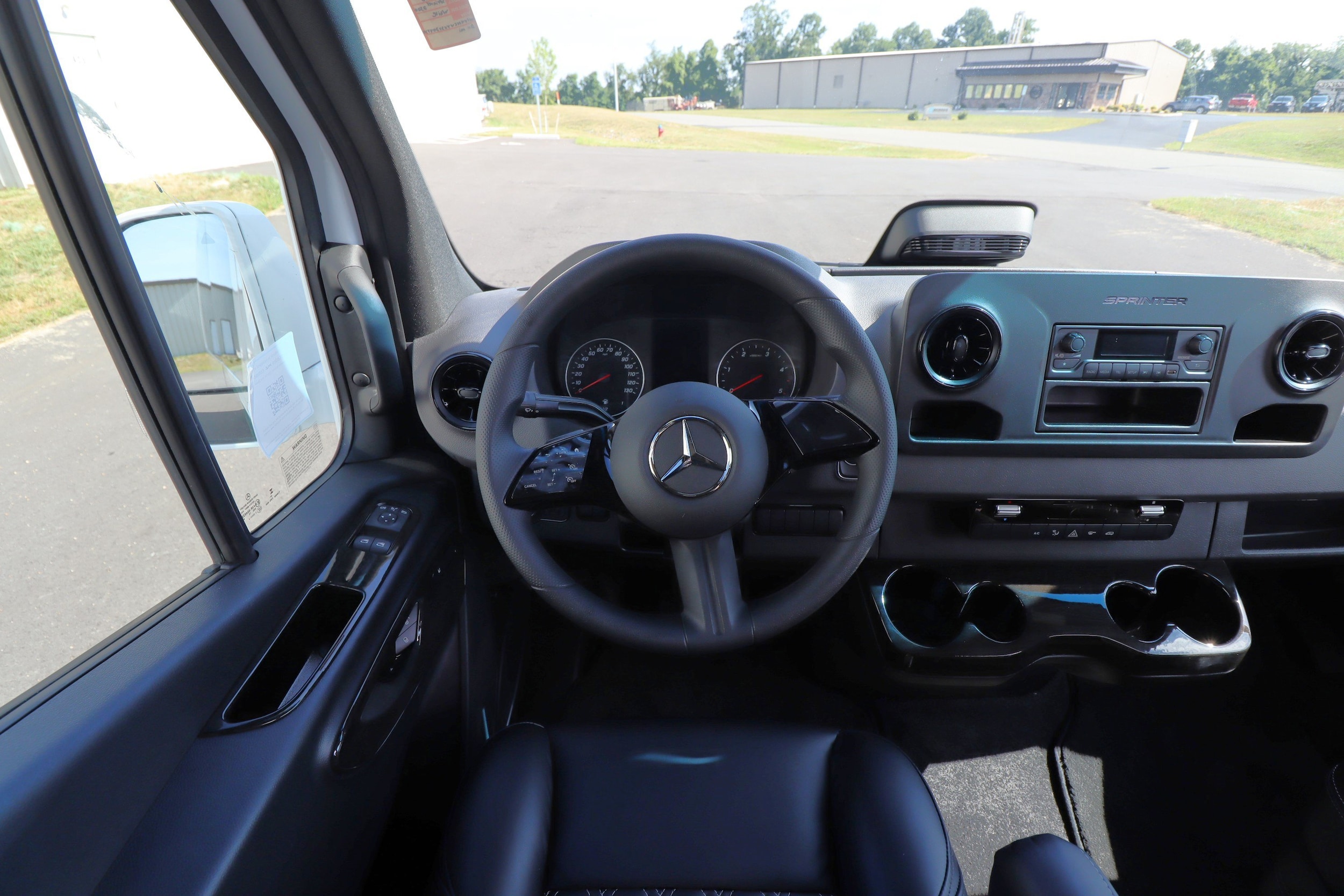 2025 Mercedes-Benz Sprinter 2500 23