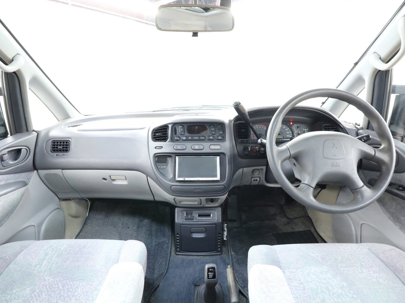 1997 Mitsubishi Delica 46