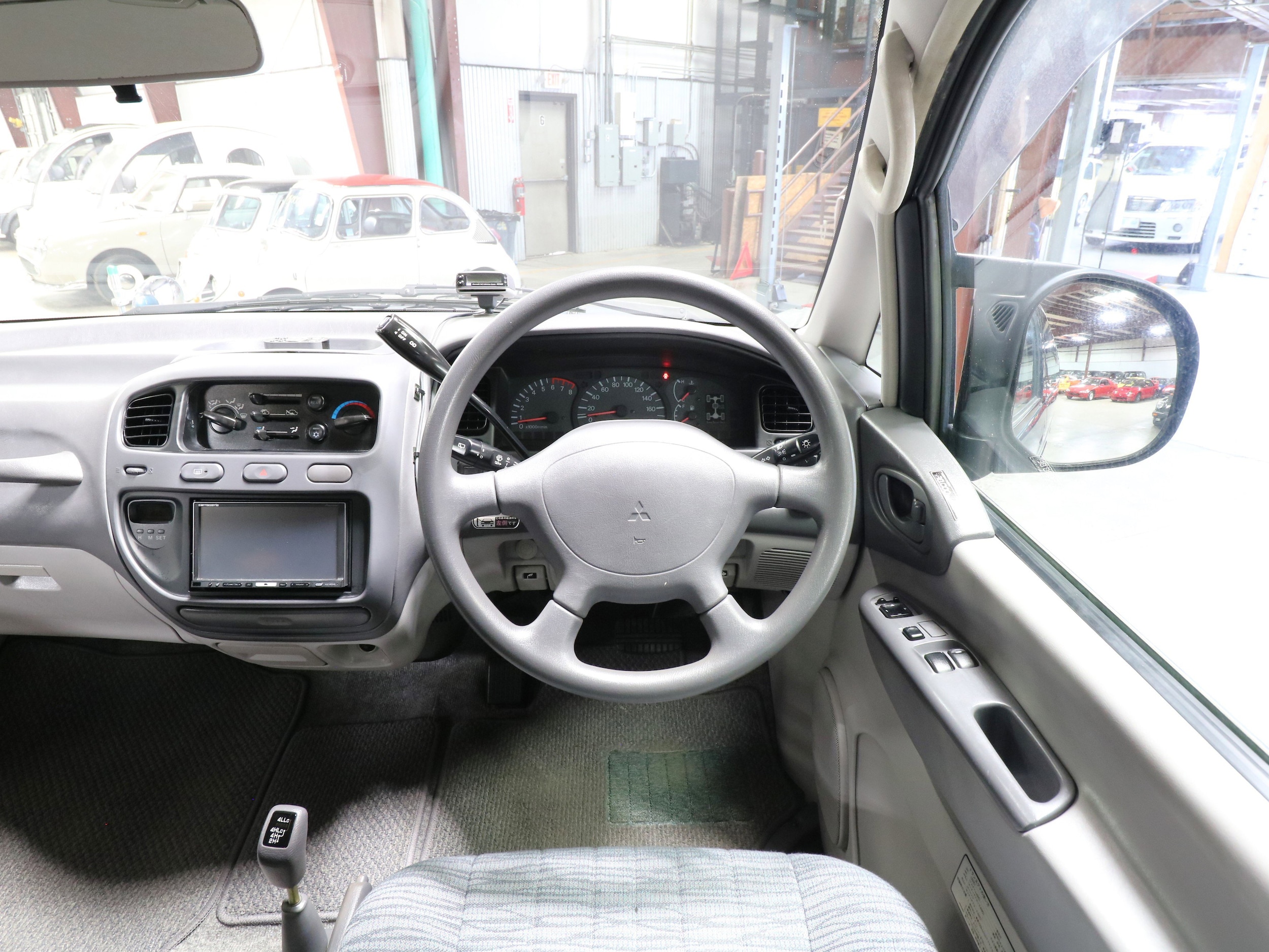 1994 Mitsubishi Delica 12