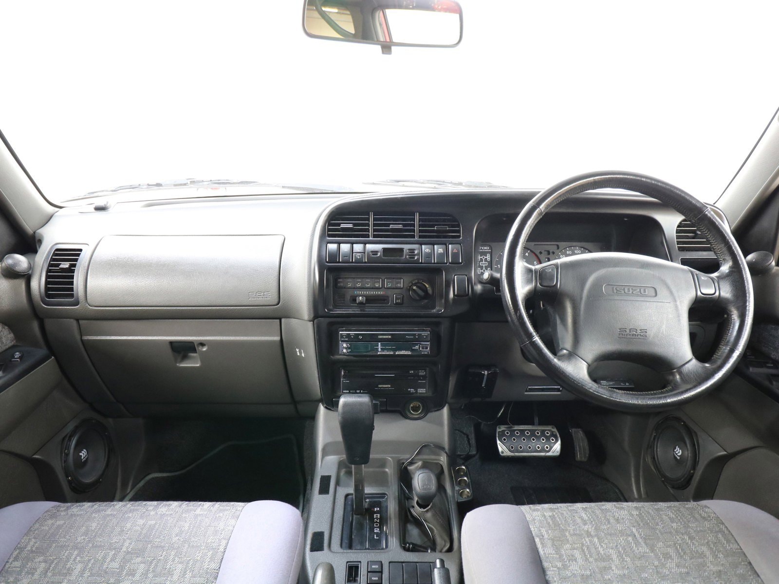 1998 Isuzu Bighorn 46