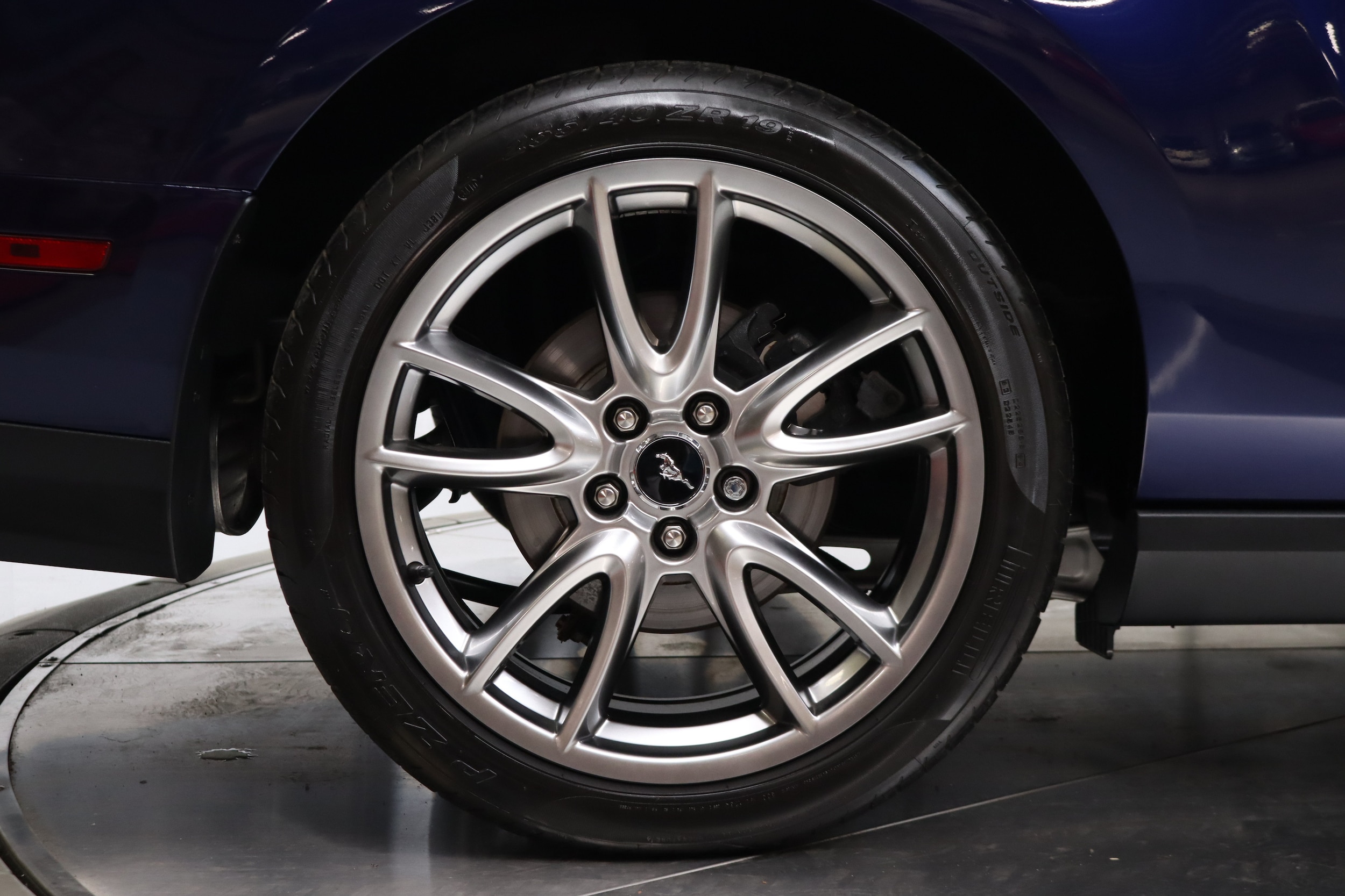 2011 Ford Mustang 34
