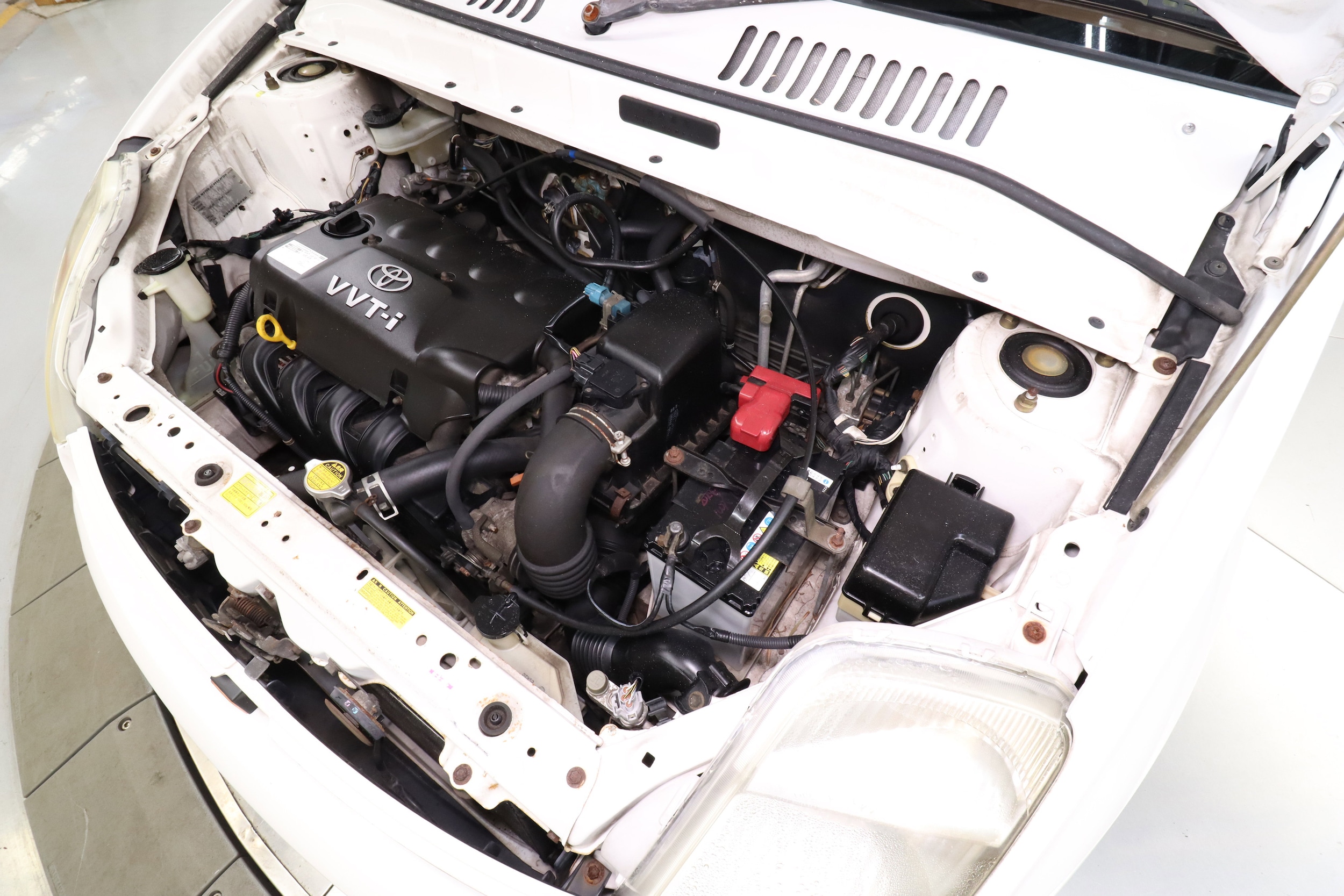 2000 Toyota Will 27