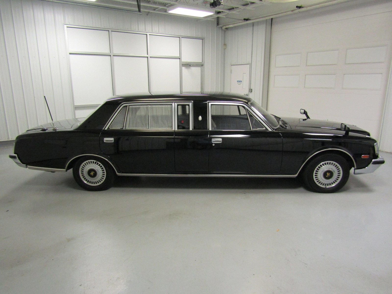 1993 Toyota Century 8
