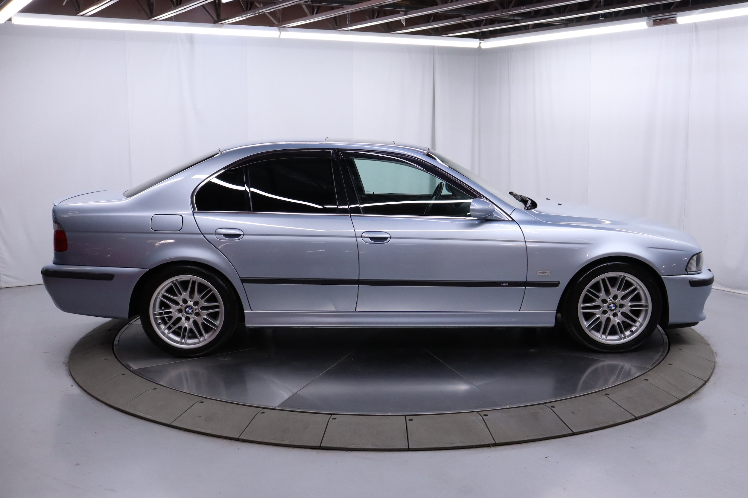 2000 BMW M5 8
