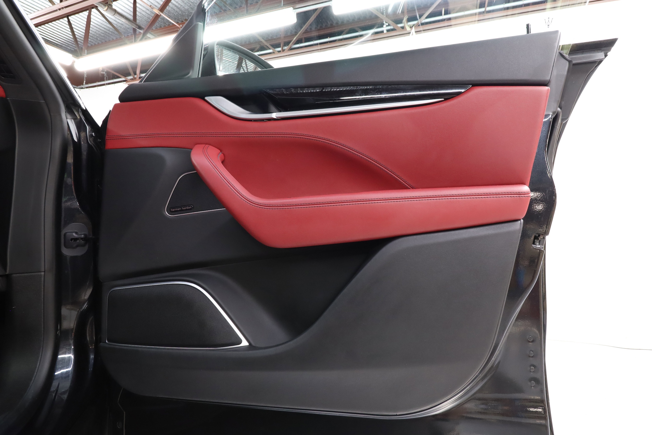 2018 Maserati Levante 24