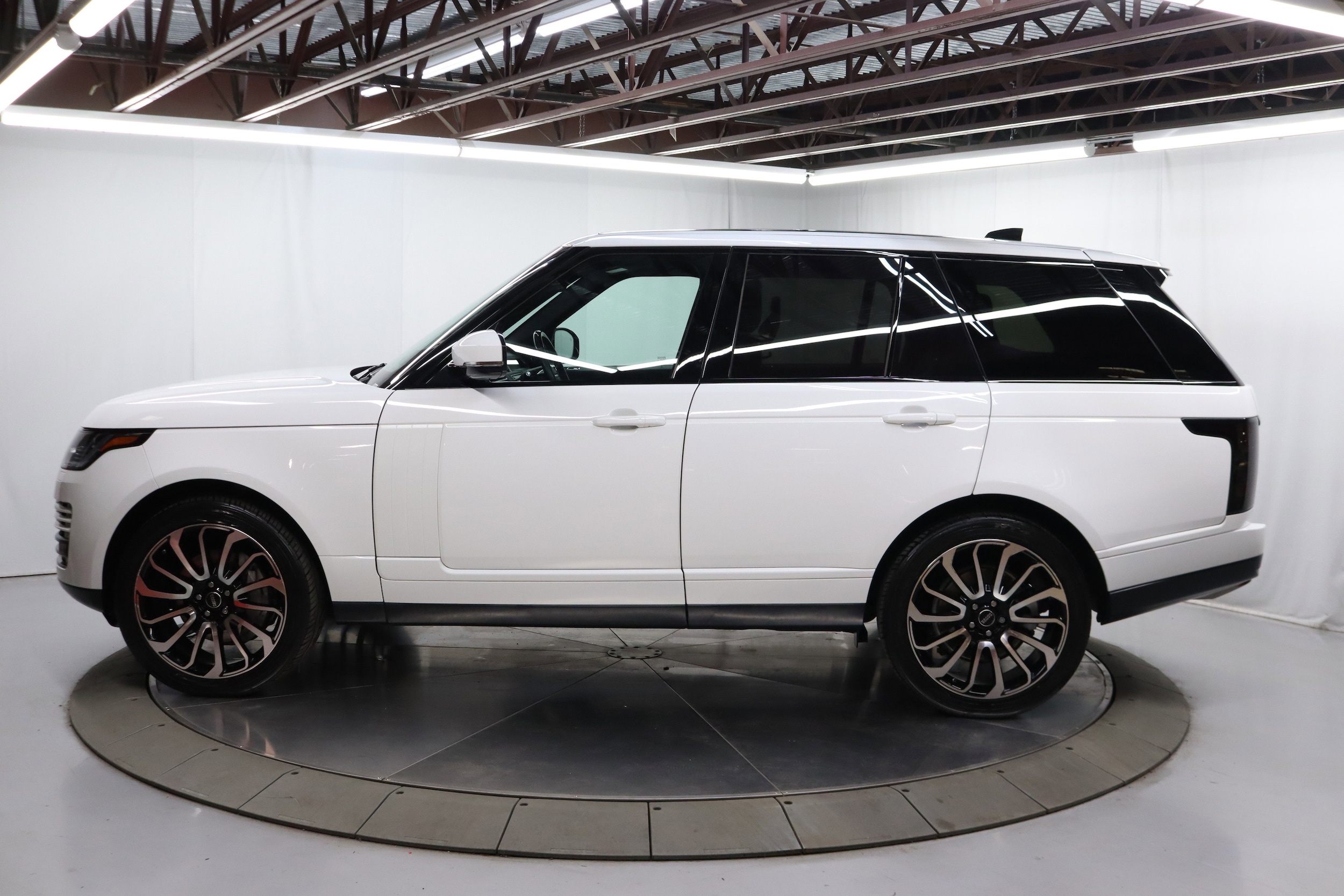 2021 Land Rover Range Rover 4