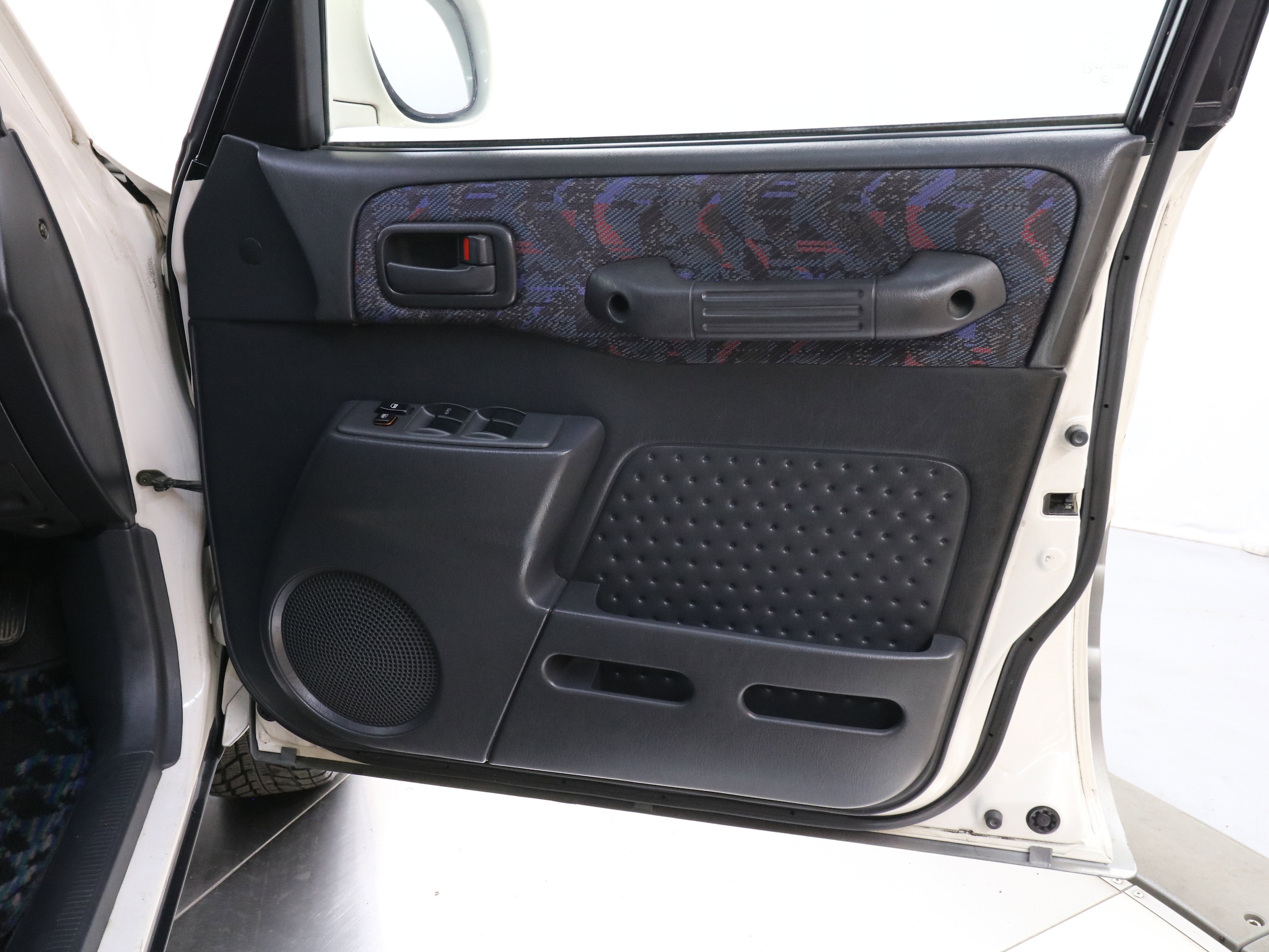 1998 Toyota RAV4 22