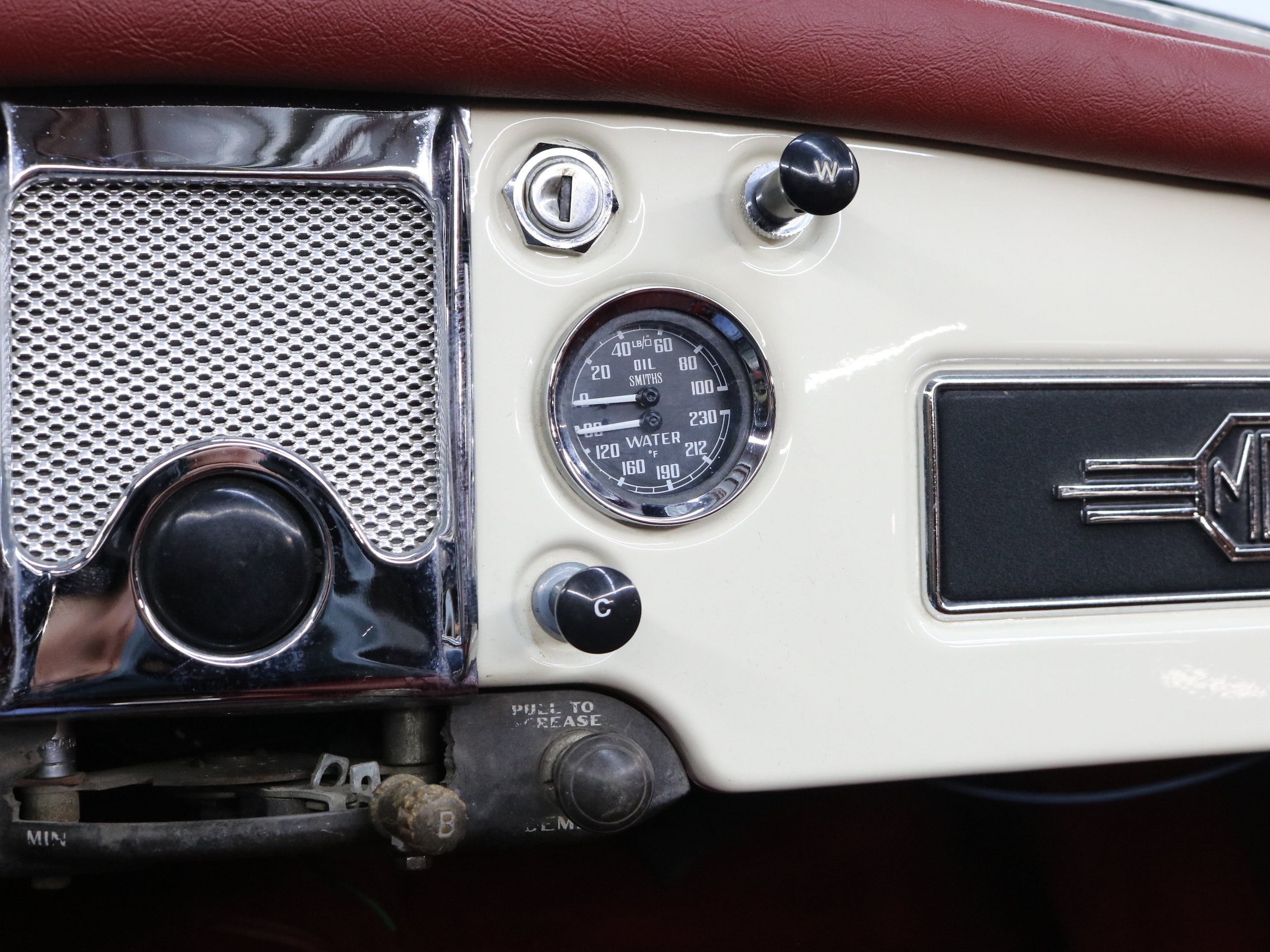 1961 MG Roadster 43