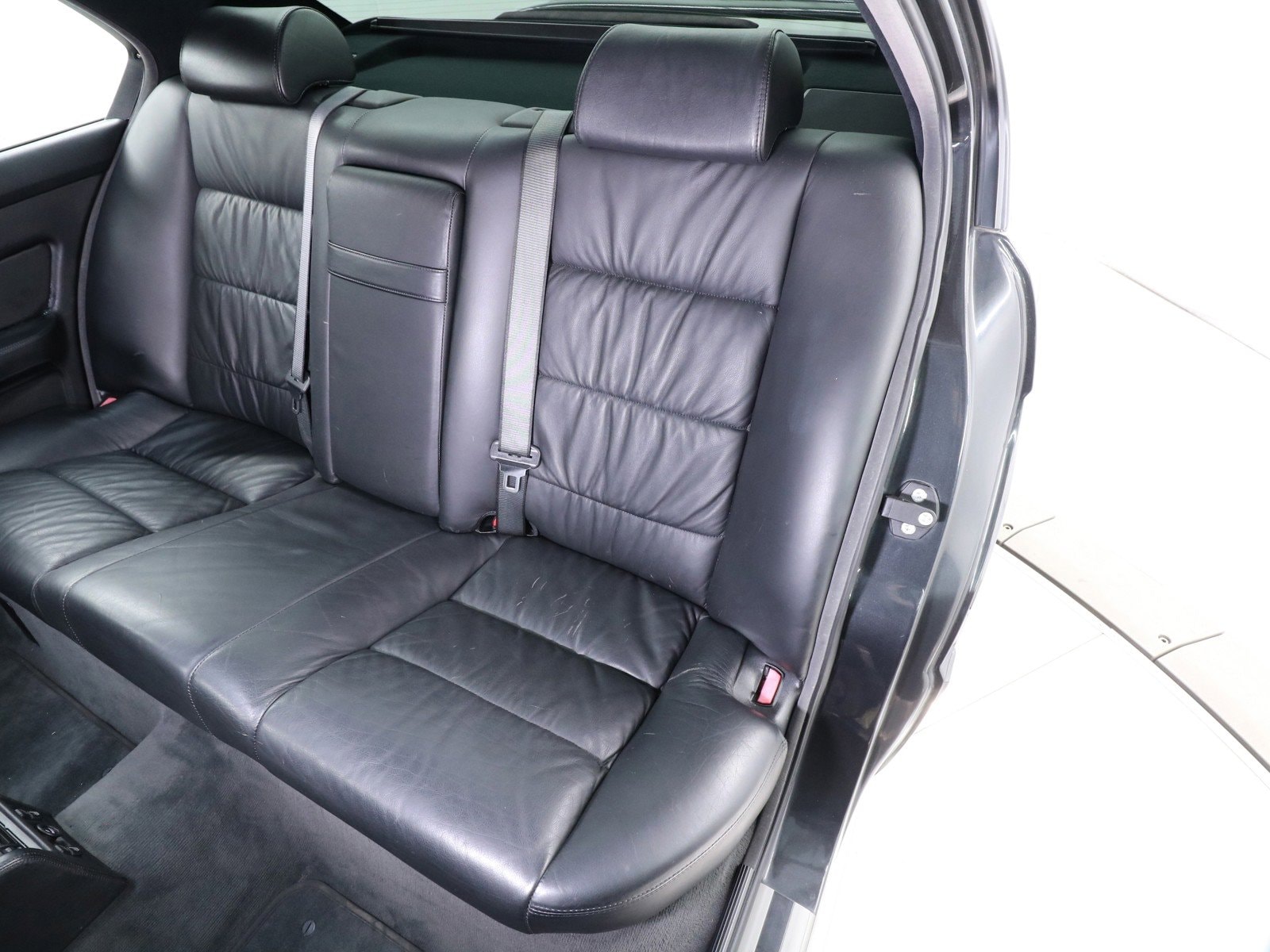 1993 BMW M5 26