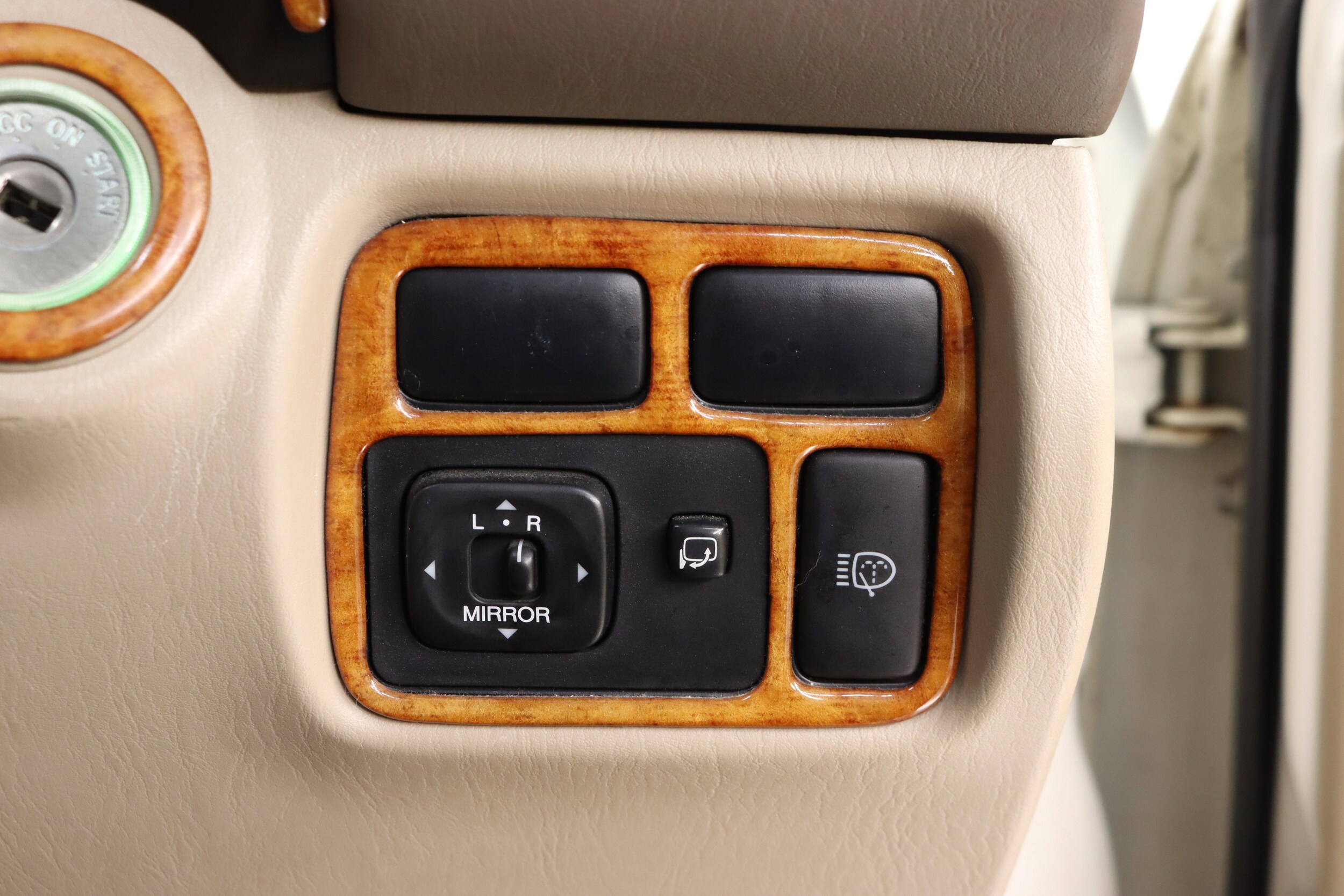 2000 Toyota Land Cruiser 56