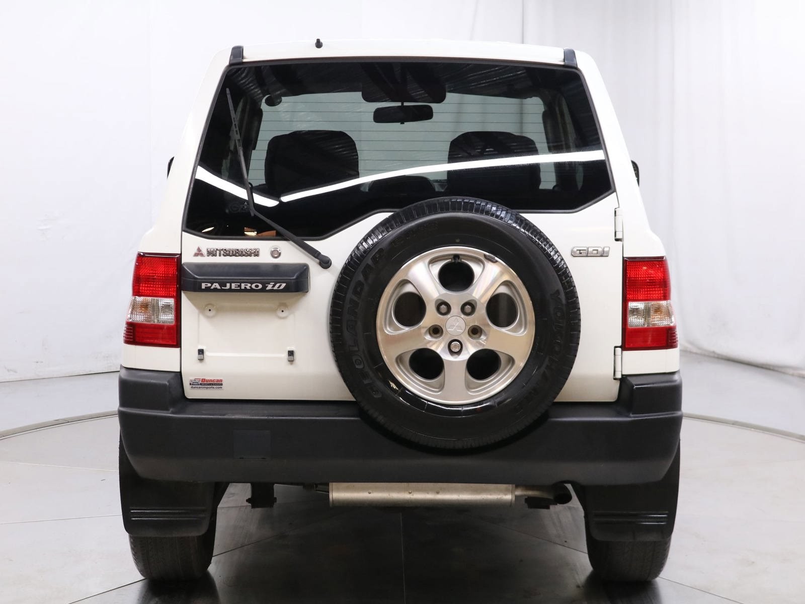1999 Mitsubishi Pajero 5