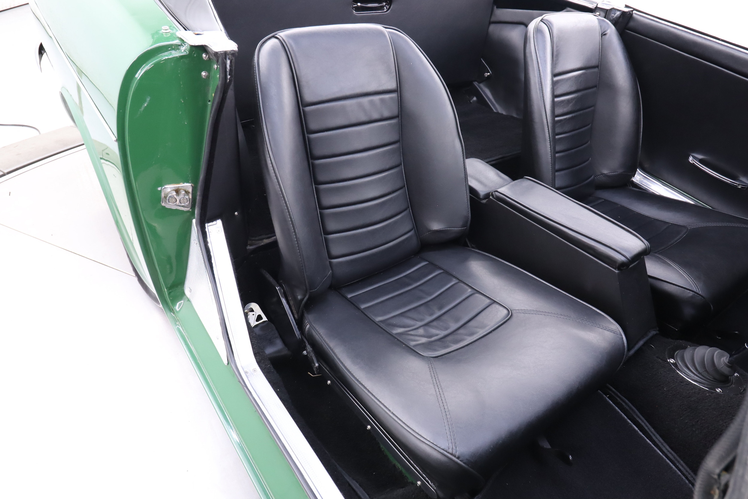 1964 Sunbeam Tiger 52
