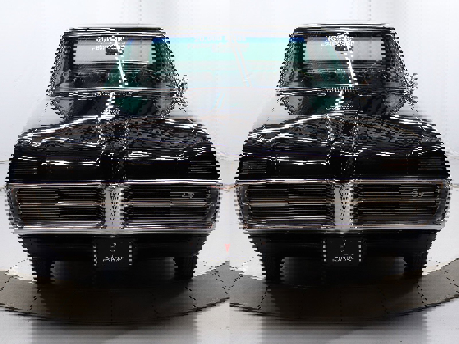 1967 Pontiac Grand Prix 3