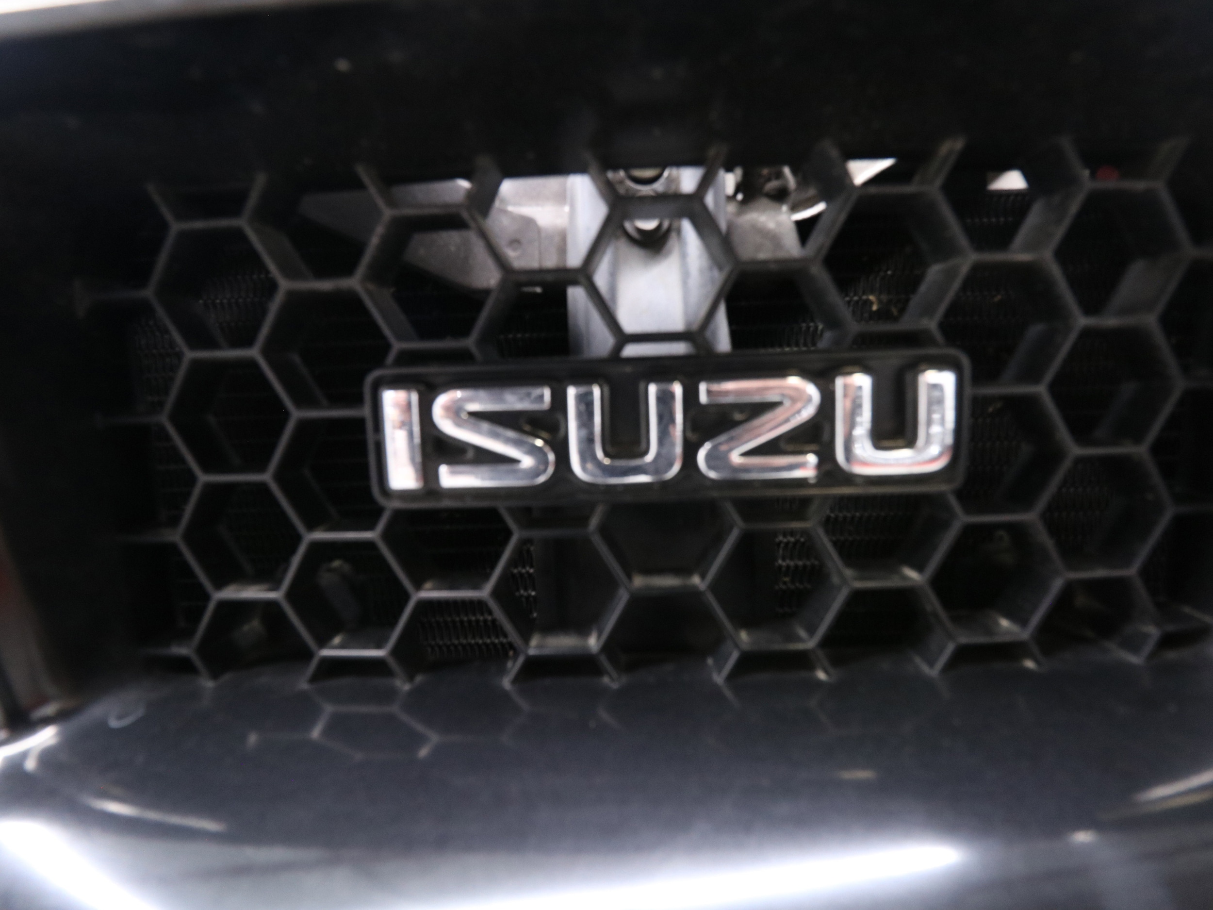 1997 Isuzu Vehicross 54