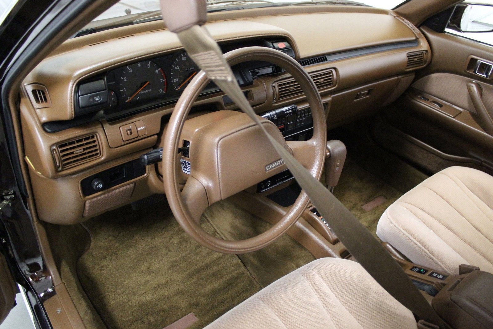 1989 Toyota Camry 10