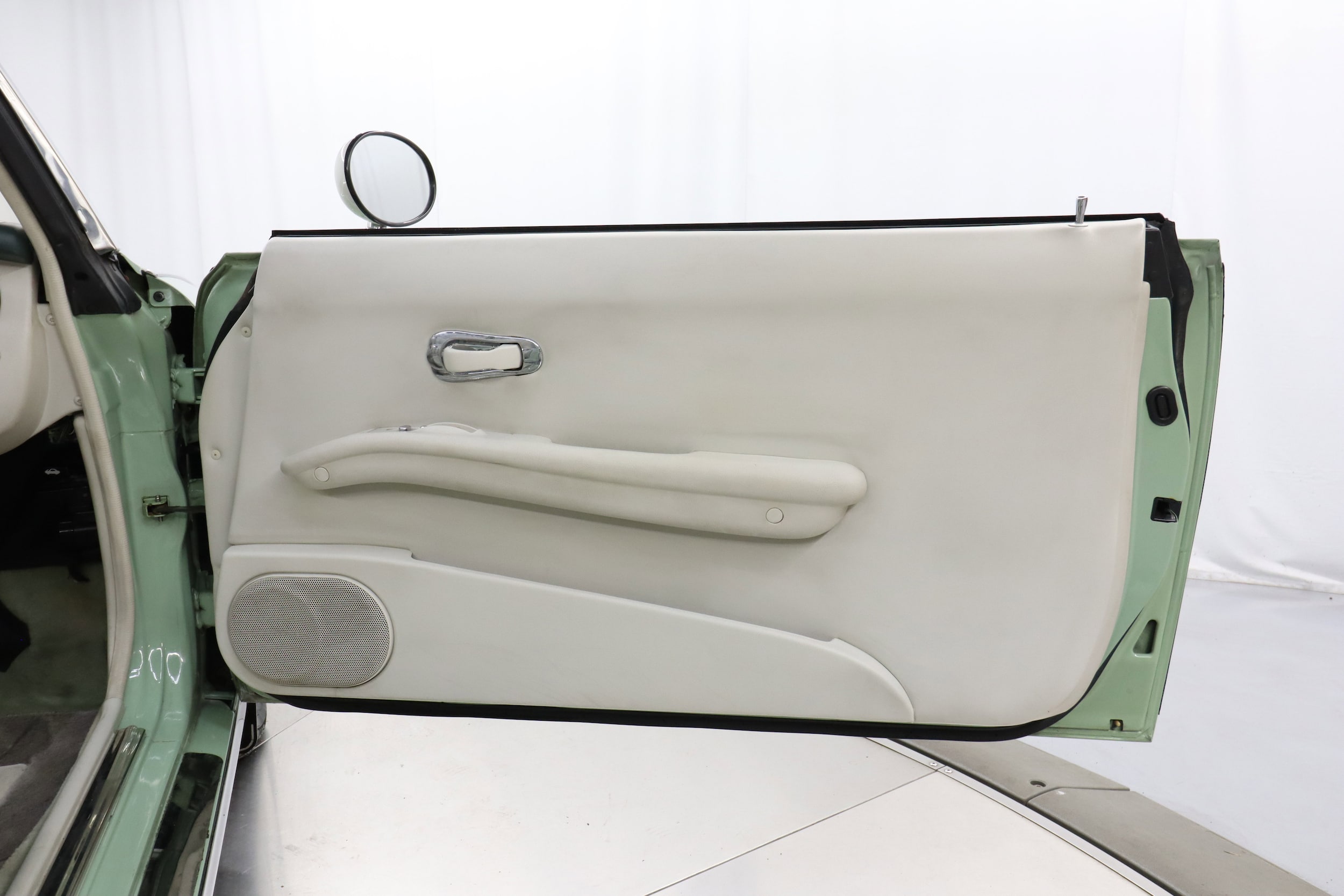 1991 Nissan Figaro 23