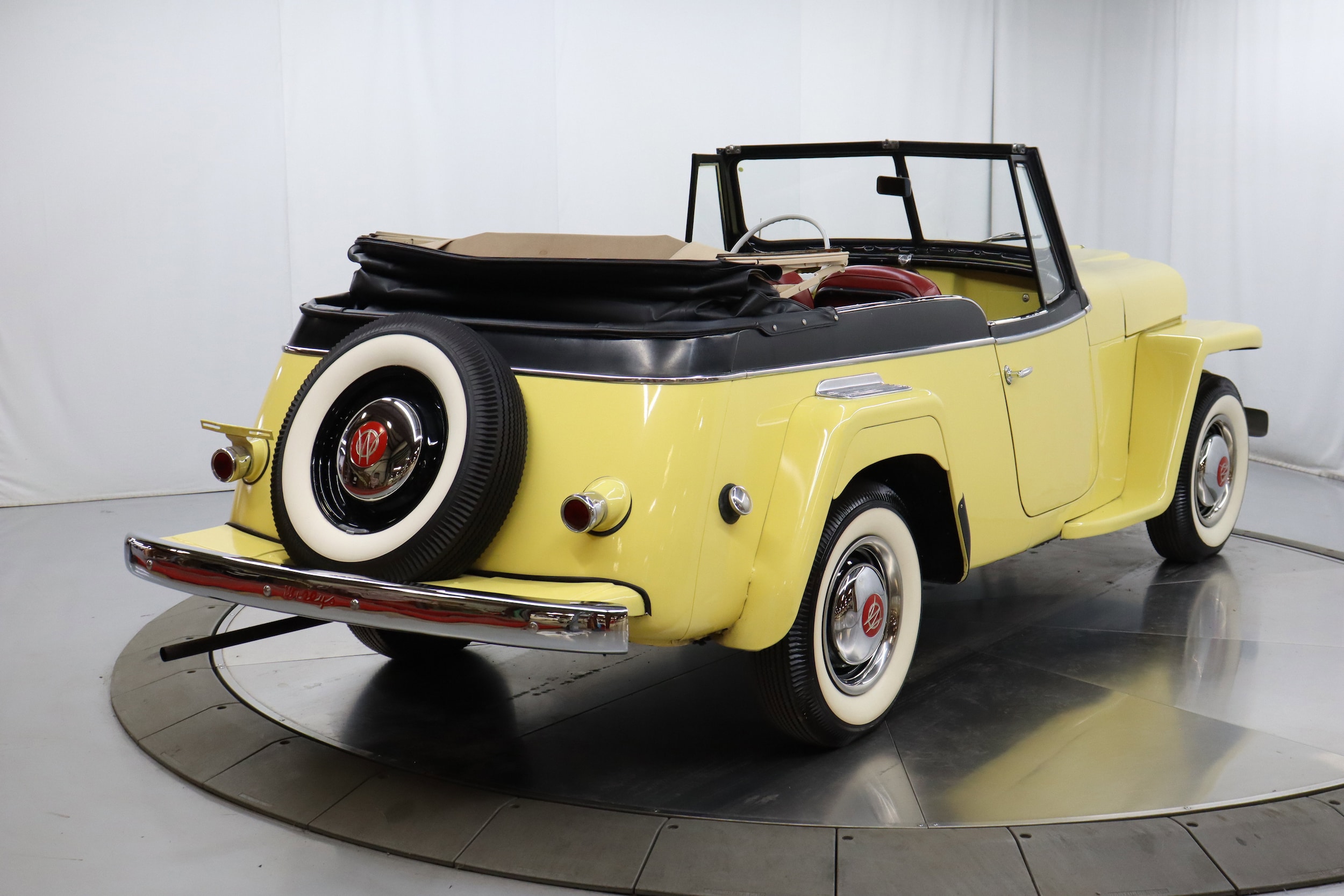 1950 Willys Jeepster 15
