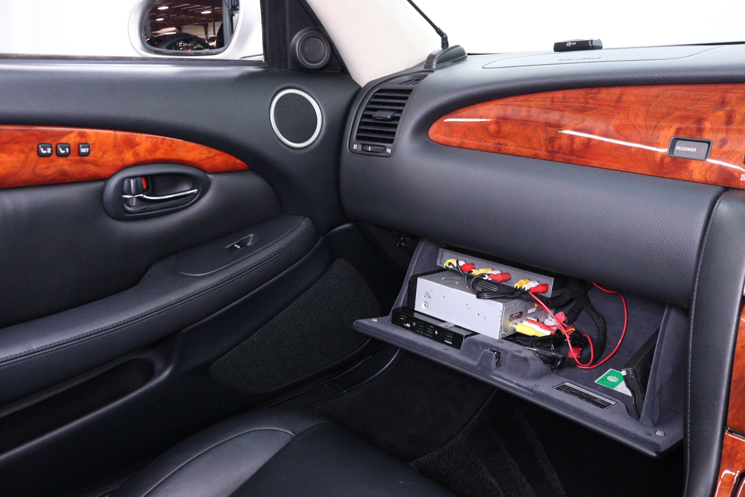 2001 Toyota Soarer 430 SCV 79
