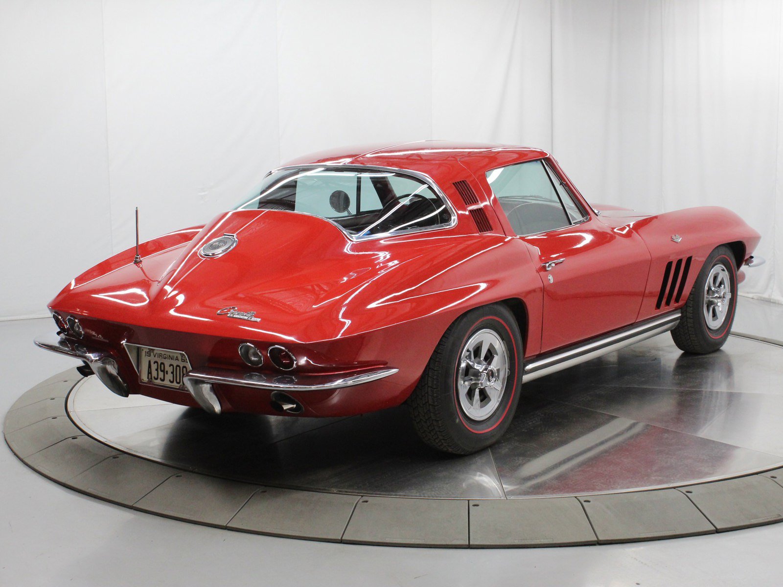 1965 Chevrolet Corvette 17
