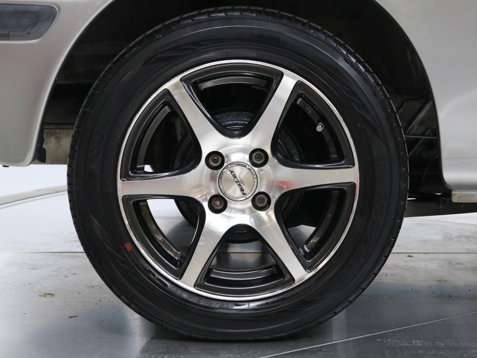 1998 Nissan March 30