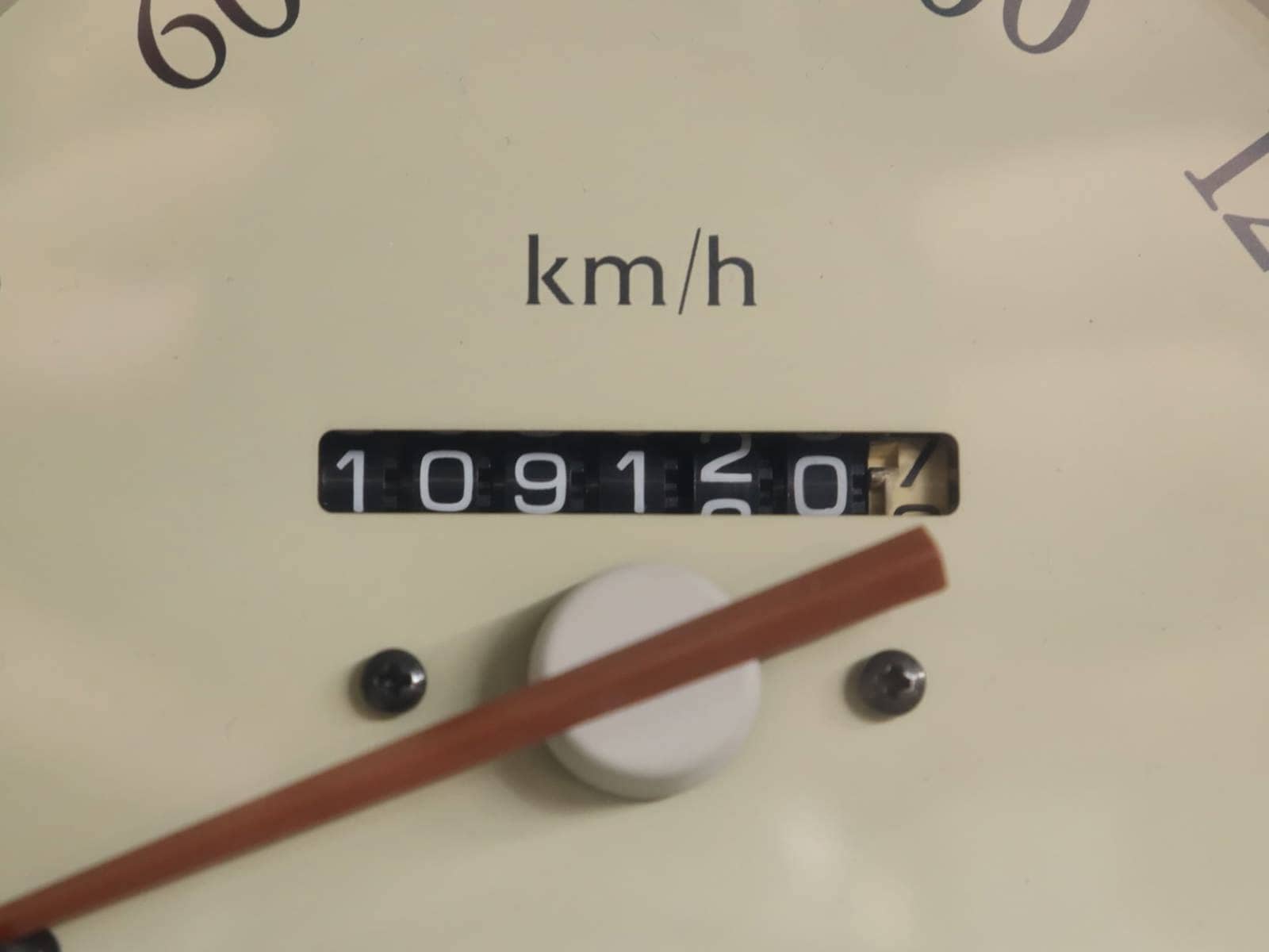 1990 Nissan Pao 41