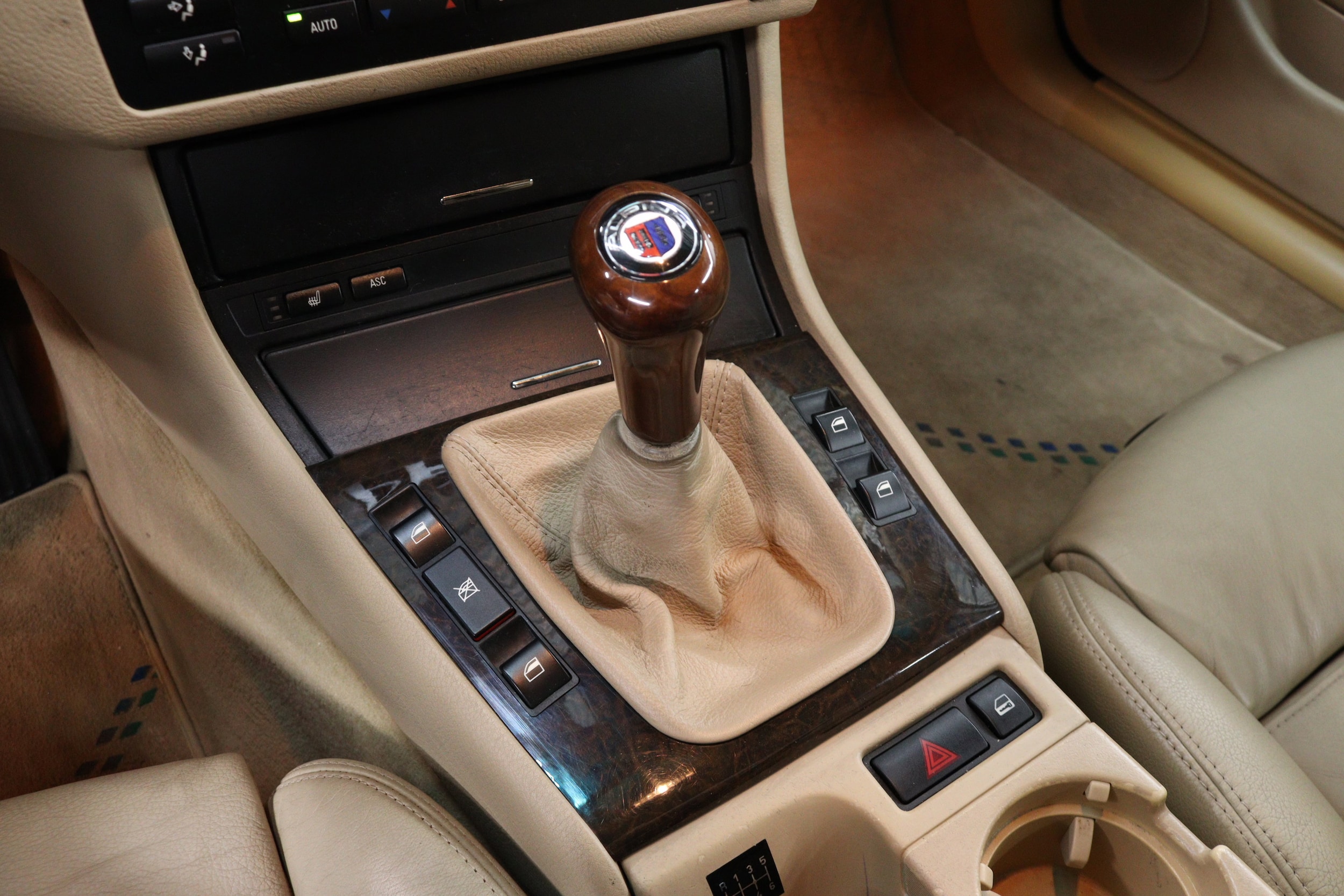 2000 BMW Alpina B3 14