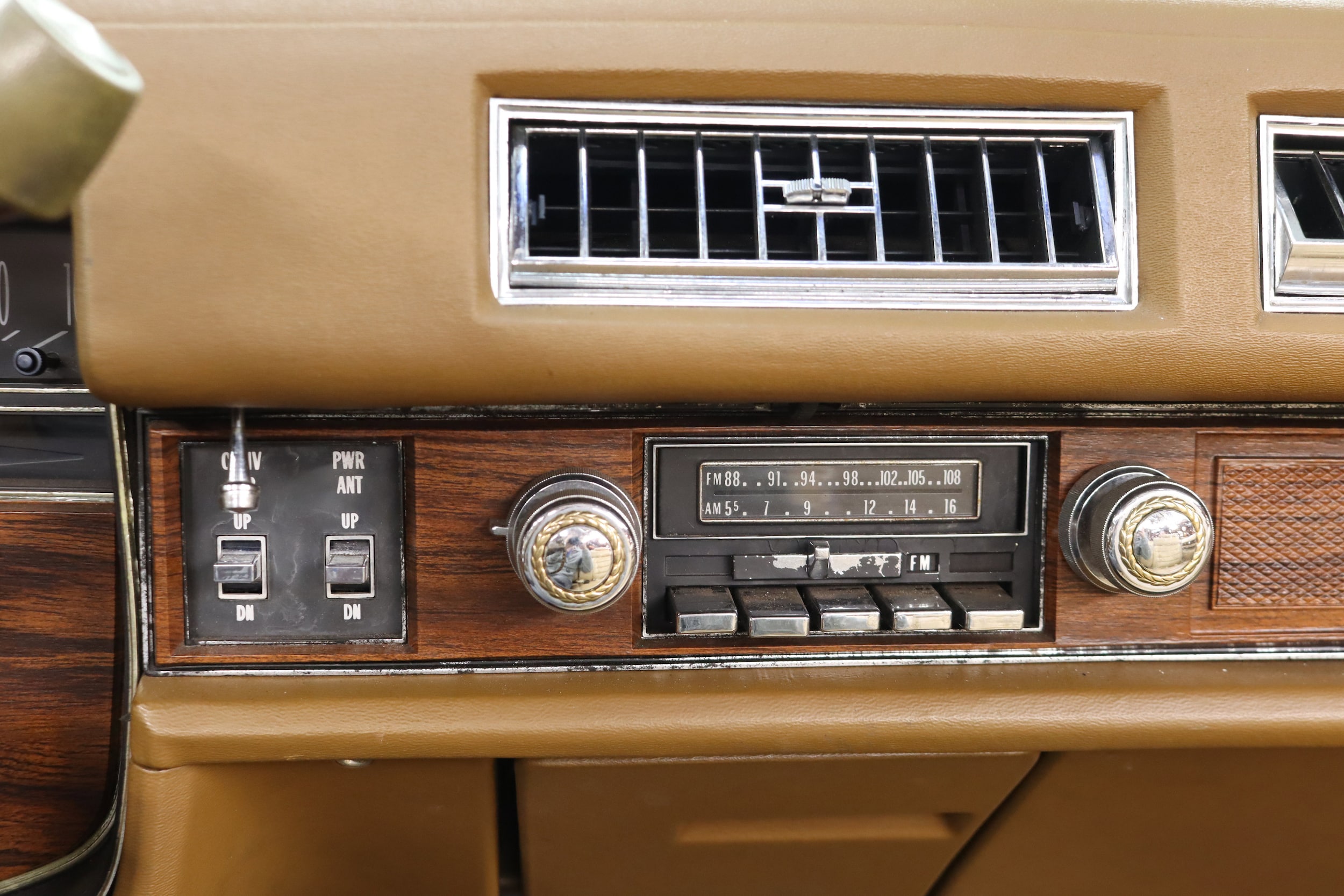 1976 Cadillac Eldorado 25