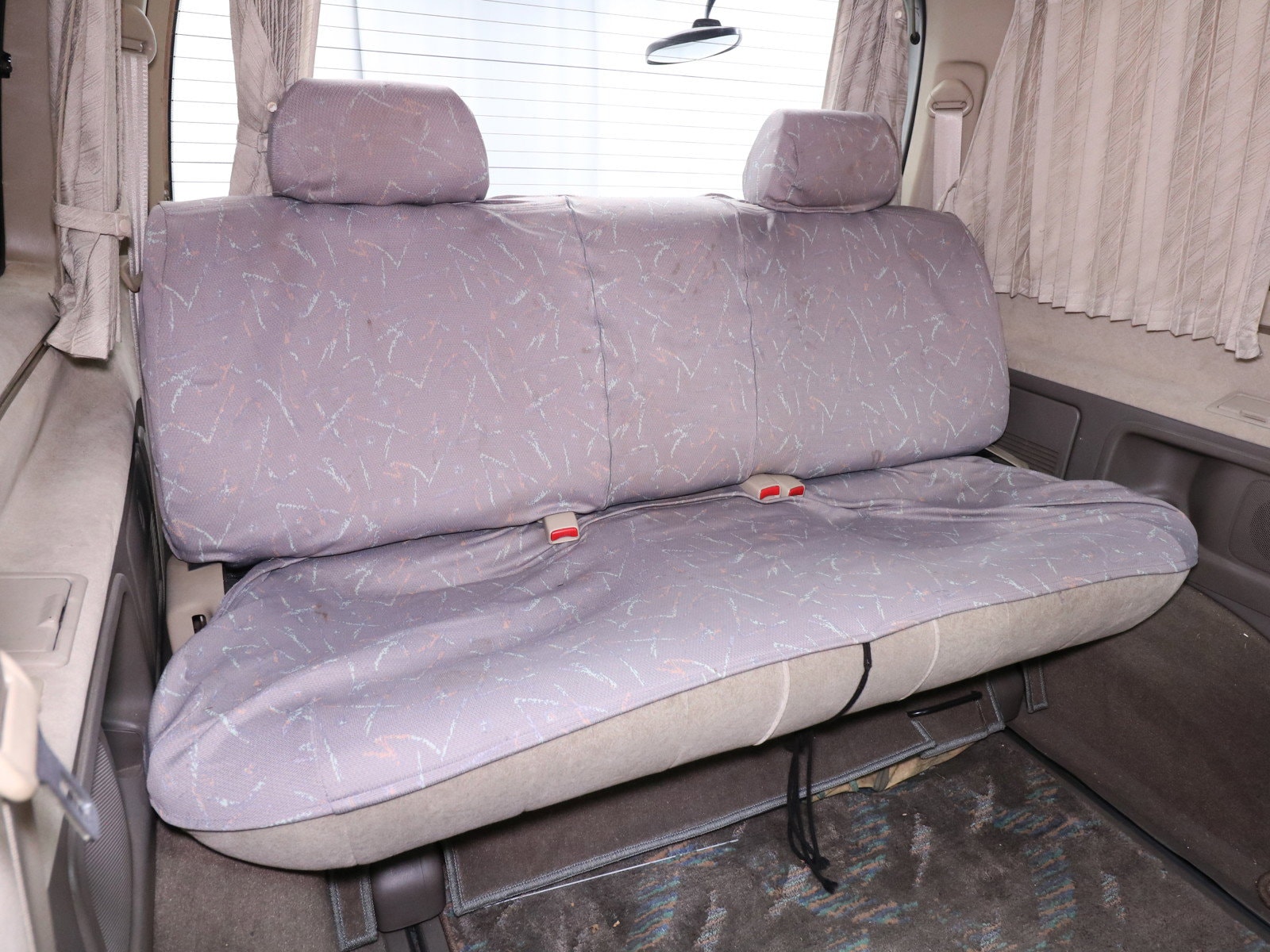 1999 Toyota Grand Hiace 19
