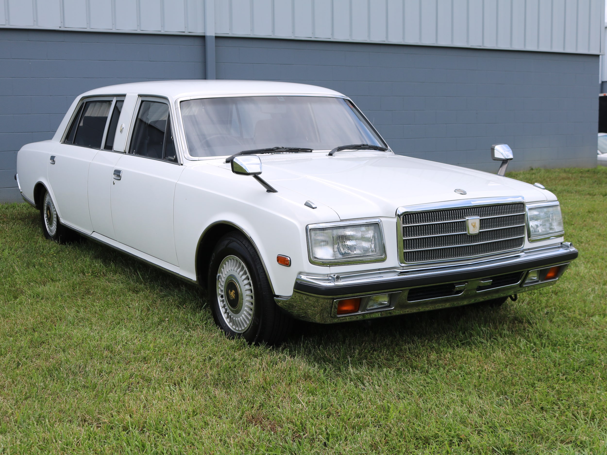 1996 Toyota Century 1