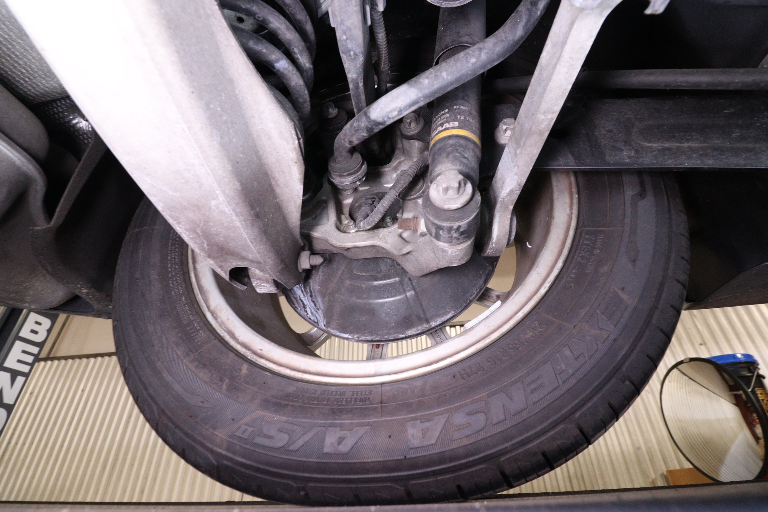 2004 Saab 2.0T 9-3 55