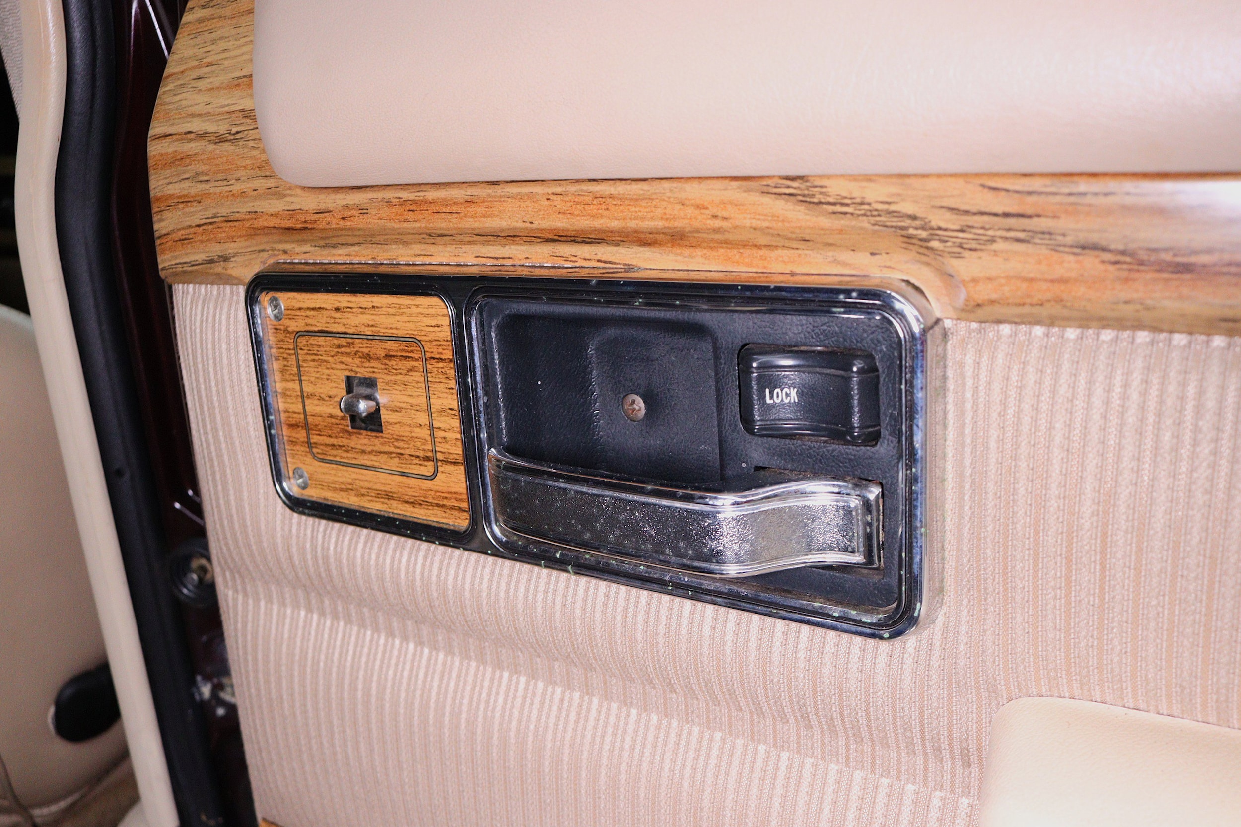 1989 Jeep Wagoneer Limited 68