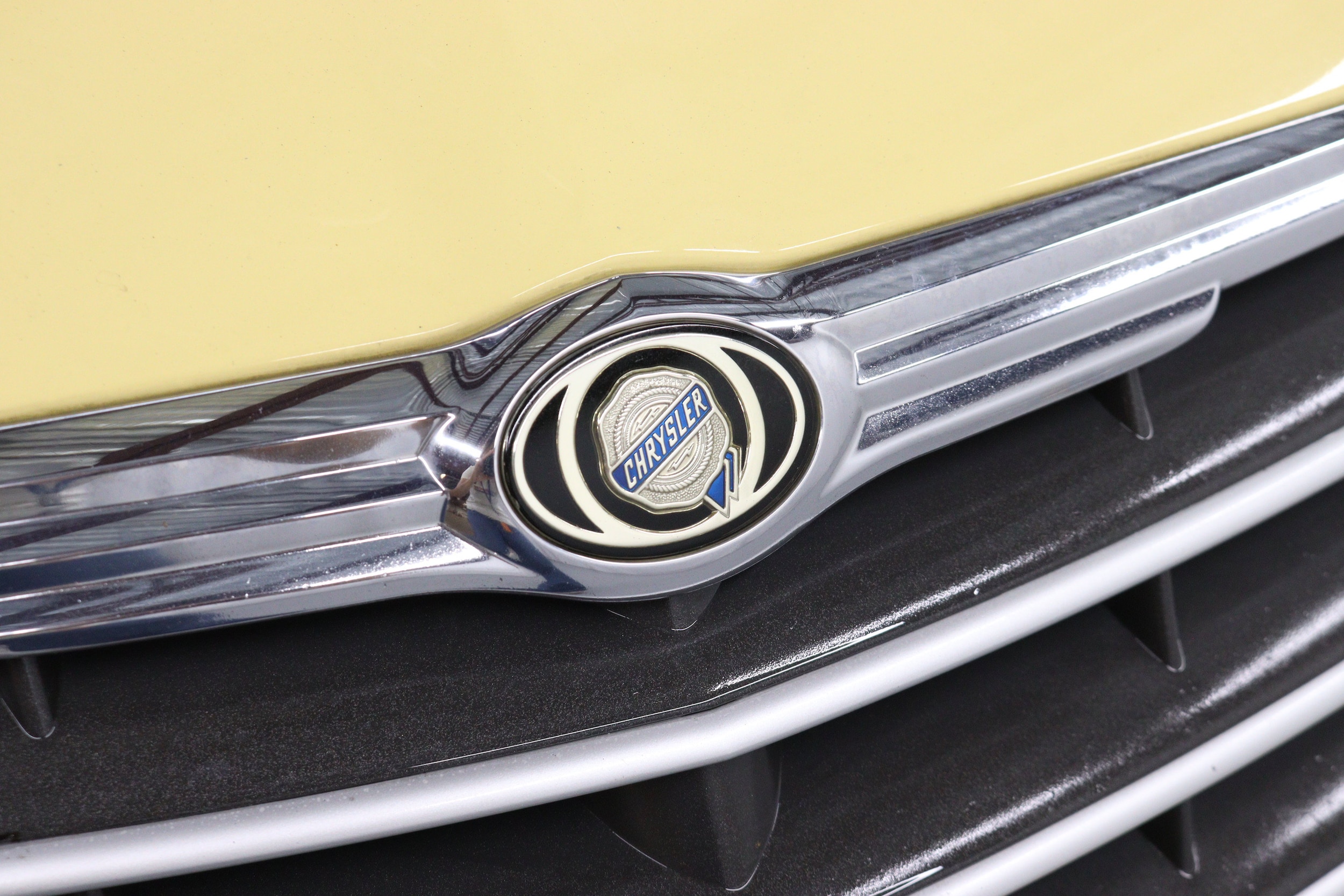 2005 Chrysler Crossfire 71