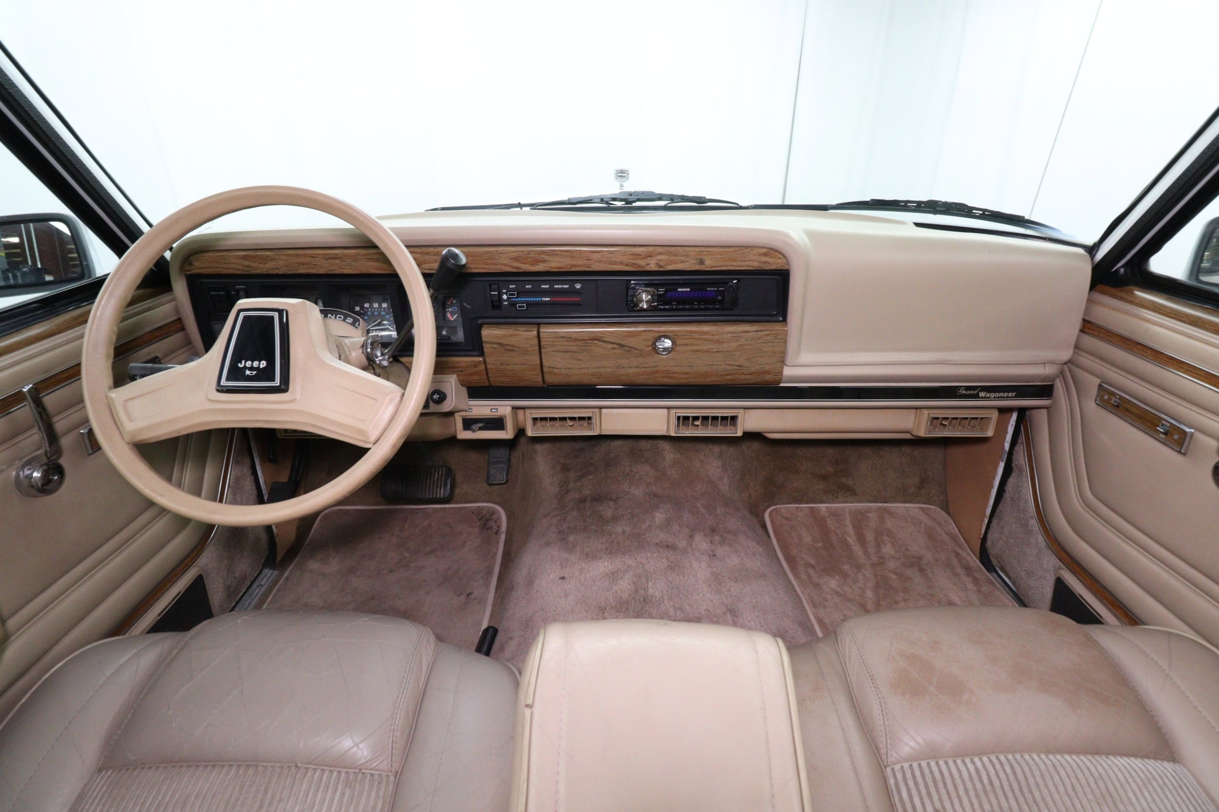 1997 Jeep Grand Wagoneer 47