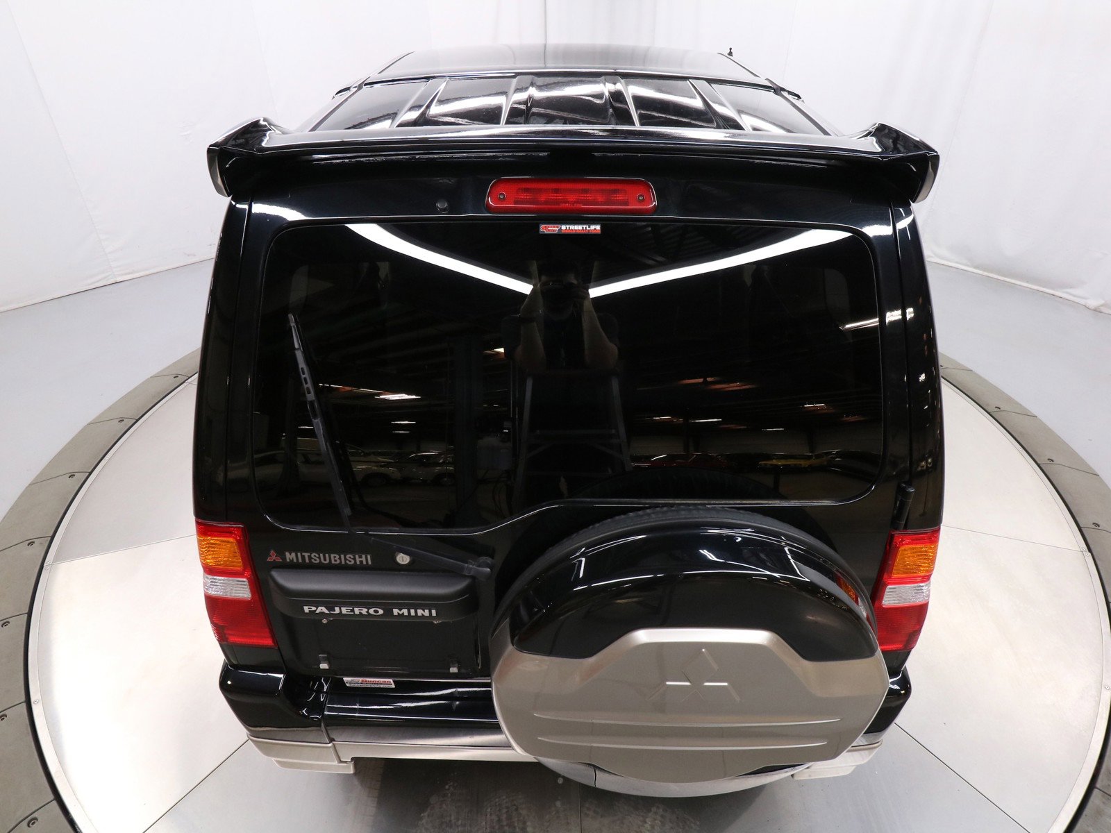 1999 Mitsubishi Pajero 47